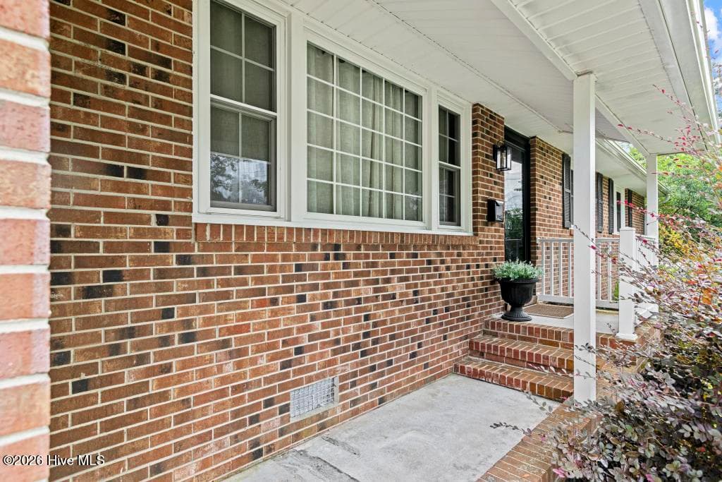 1121 Hendricks Avenue, Jacksonville, NC 28540