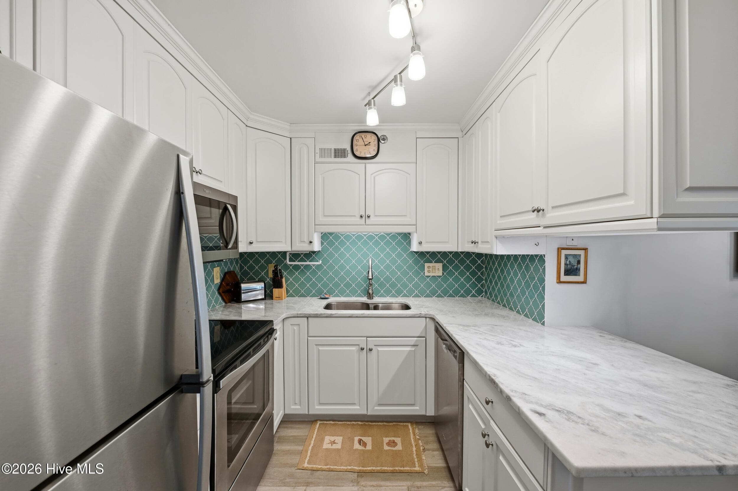 1896 New River Inlet Road 1105, North Topsail Beach, NC 28460