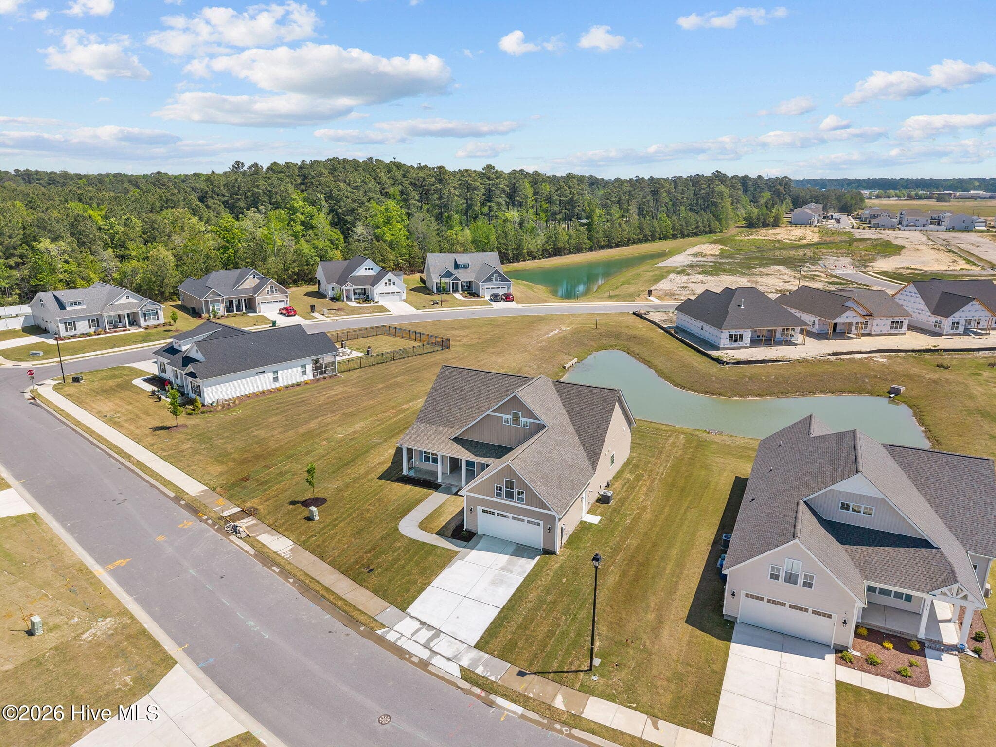 Single Family Residence at 3209 Honeysuckle Drive, Winterville, NC 28590, photo 20 of 88