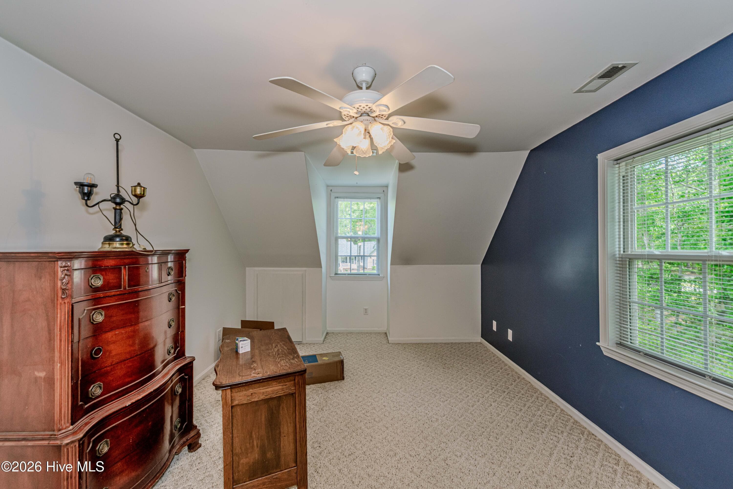 Single Family Residence at 548 Deer Run Road, New Bern, NC 28562, photo 5 of 6