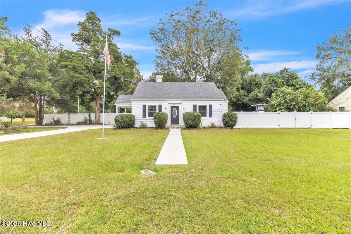 812 Fort Totten Drive, New Bern, NC 28560