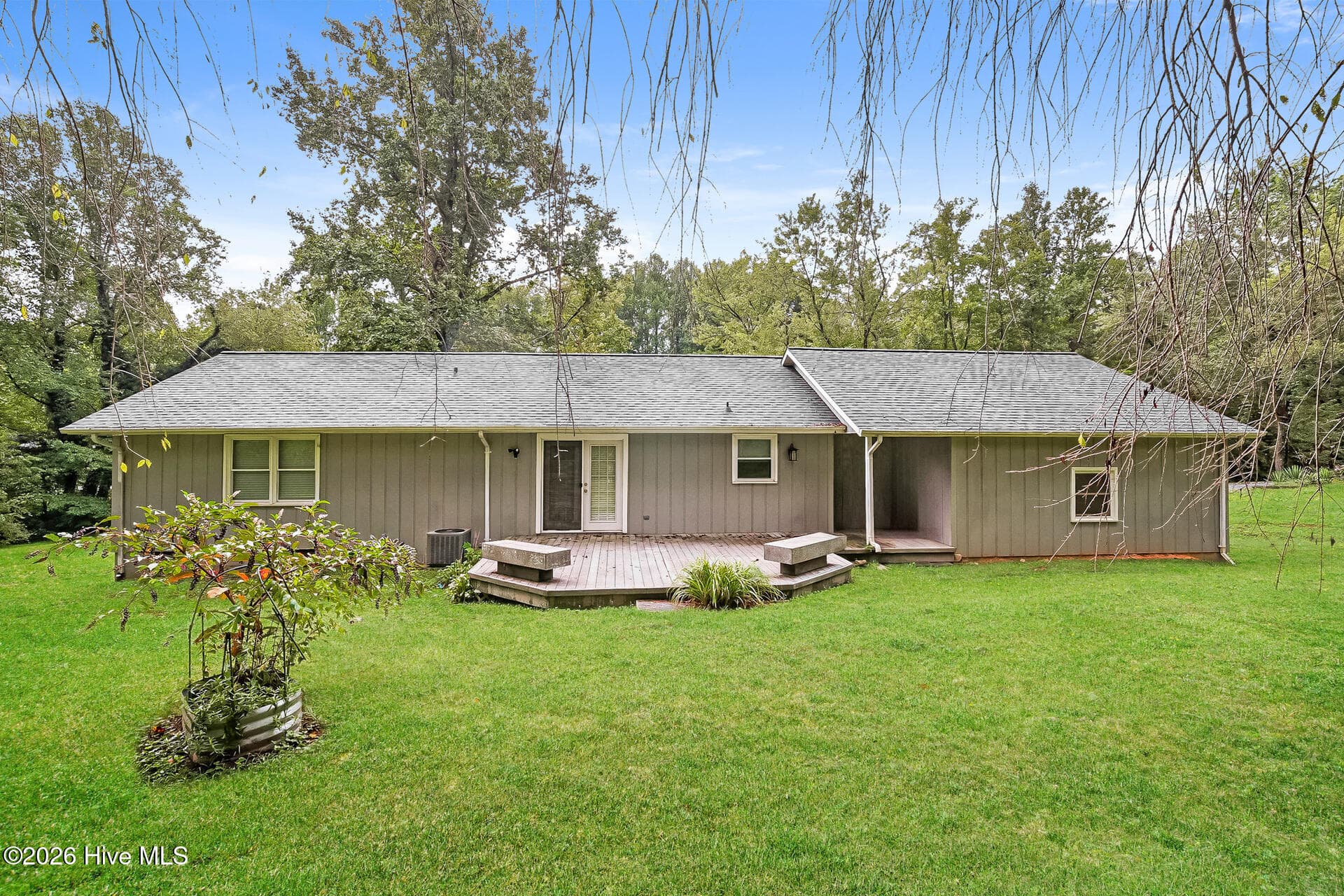 Single Family Residence at 244 Brookside Drive, NC 28651, photo 5 of 10