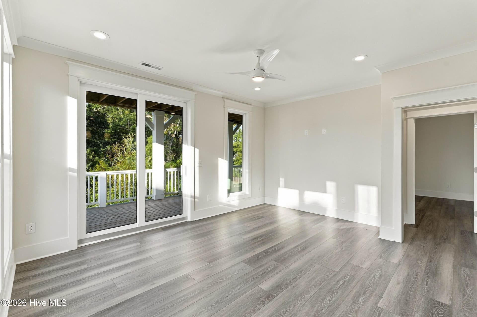 Single Family Residence at 52 Pier View Court, Hampstead, NC 28443, photo 22 of 61