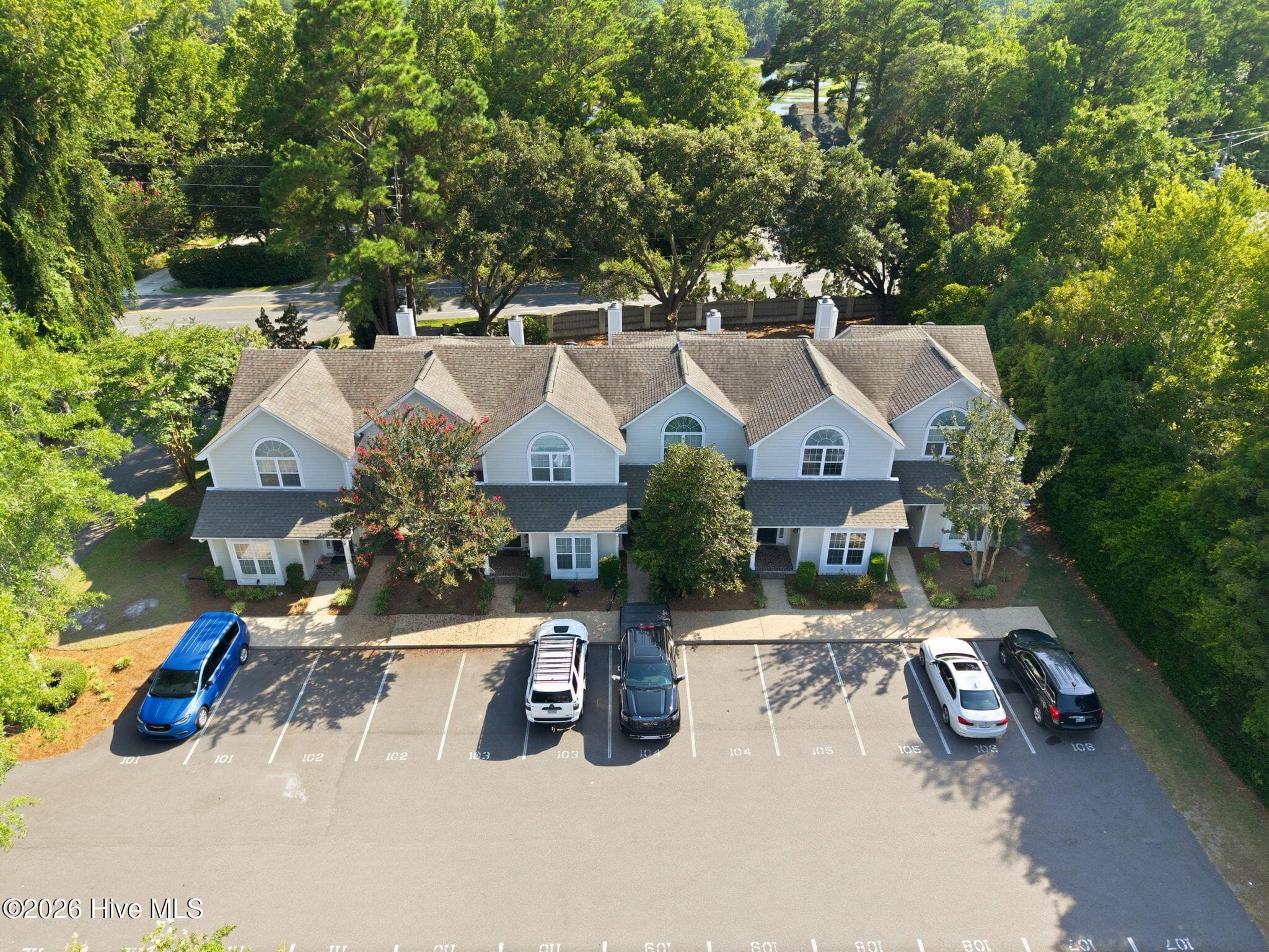 Single Family Residence at 6211 Wrightsville Avenue Apt 102, Wilmington, NC 28403, photo 3 of 3