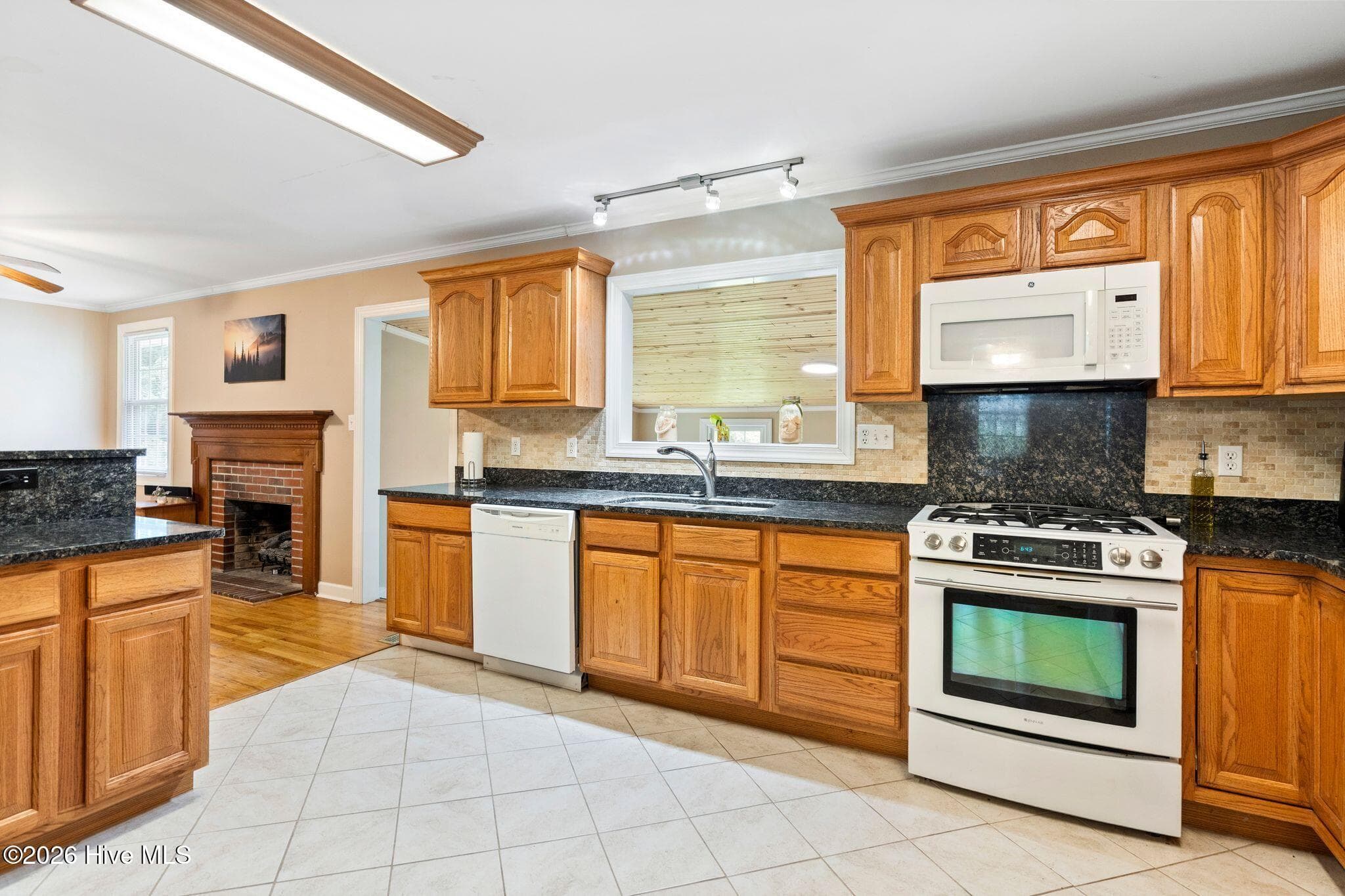 Single Family Residence at 3104 Northwoods Drive, Jacksonville, NC 28540, photo 20 of 36