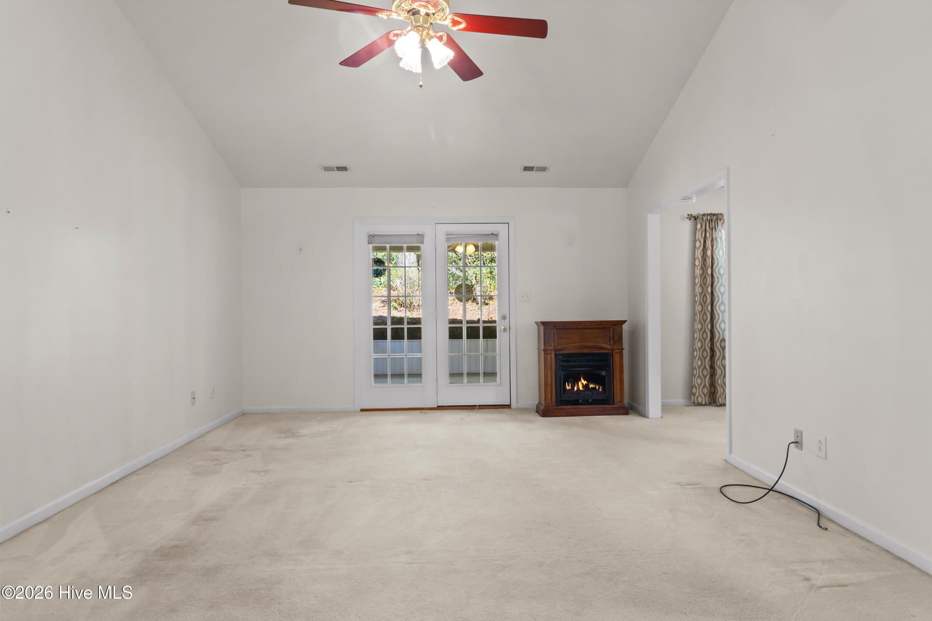 Single Family Residence at 110 Bayswater Court, New Bern, NC 28562