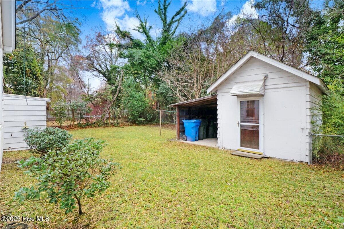 Single Family Residence at 108 Gray Street NE, Wilson, NC 27893, photo 15 of 24