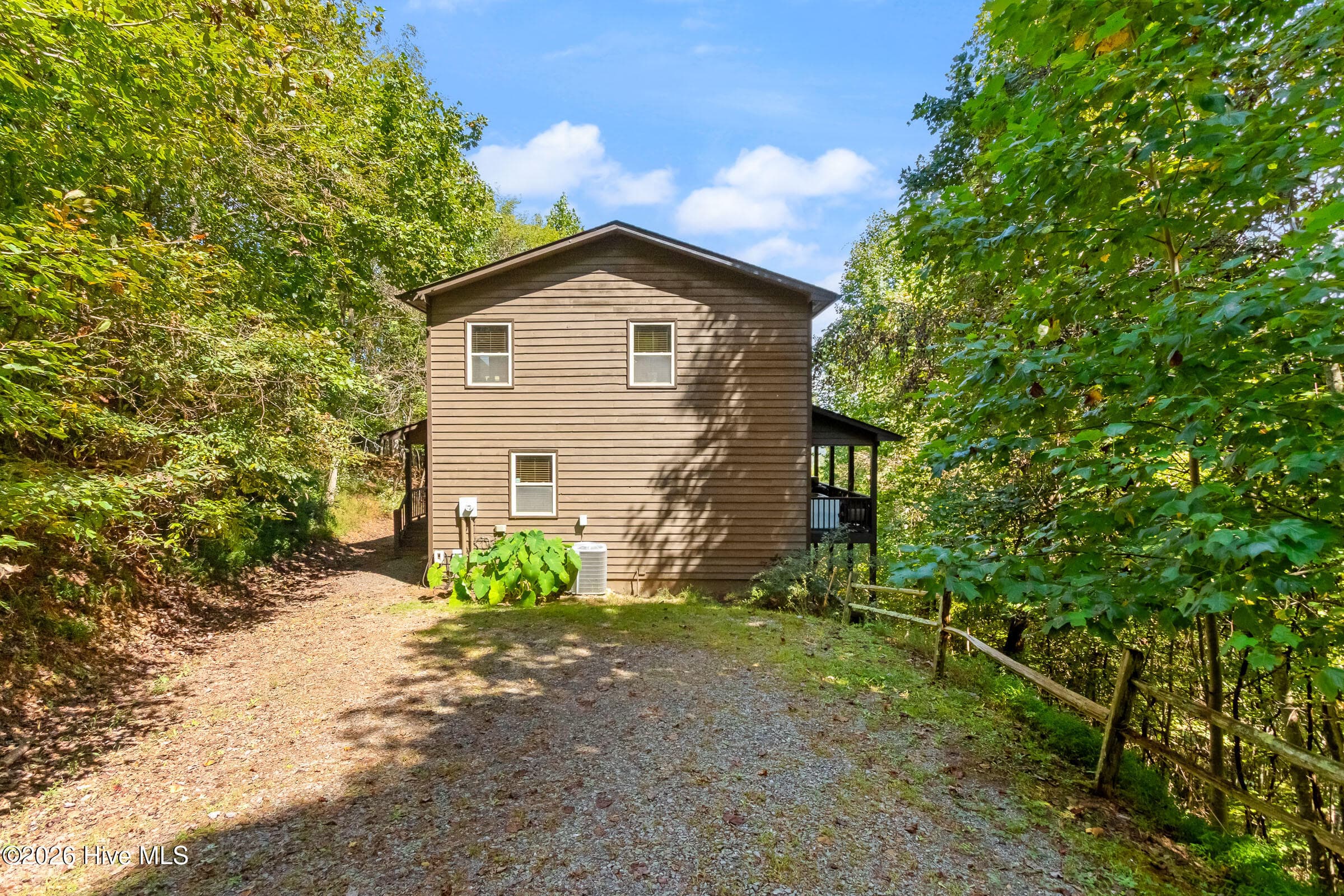 Single Family Residence at 660 Buck Ridge Drive, Murphy, NC 28906, photo 72 of 77