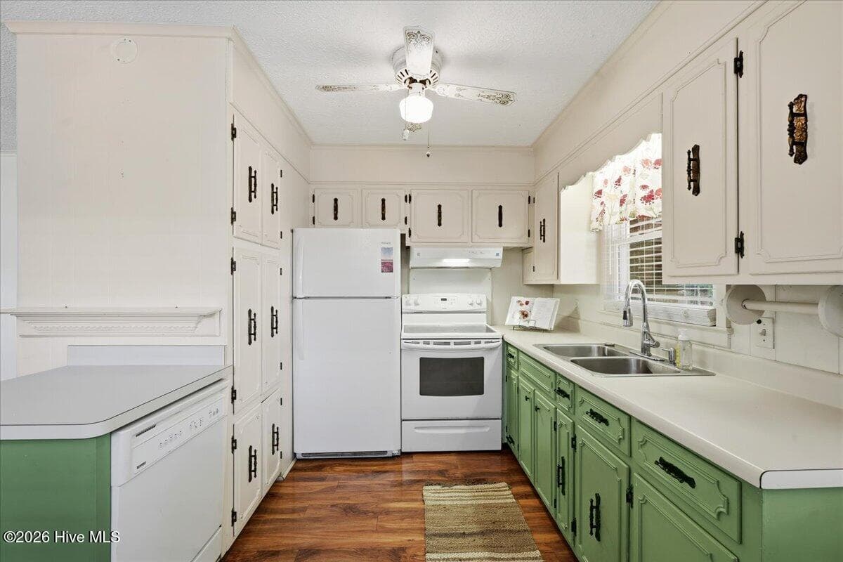 Single Family Residence at 1618 W US 70 Hwy W, Goldsboro, NC 27530, photo 14 of 56
