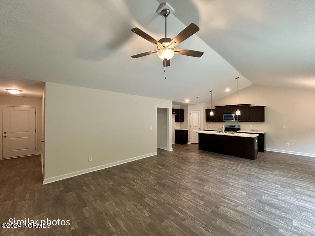 Single Family Residence at 511 Large Oak Drive, Hubert, NC 28539, photo 14 of 55