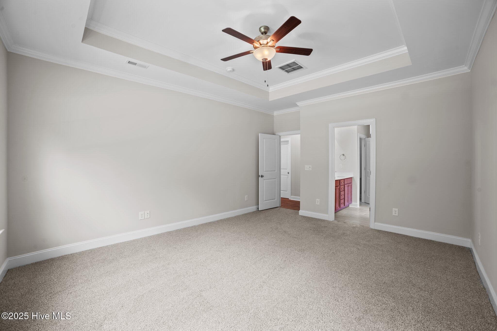 Photo of similar home - 3209 Honeysuckle Drive, Winterville, NC 28590