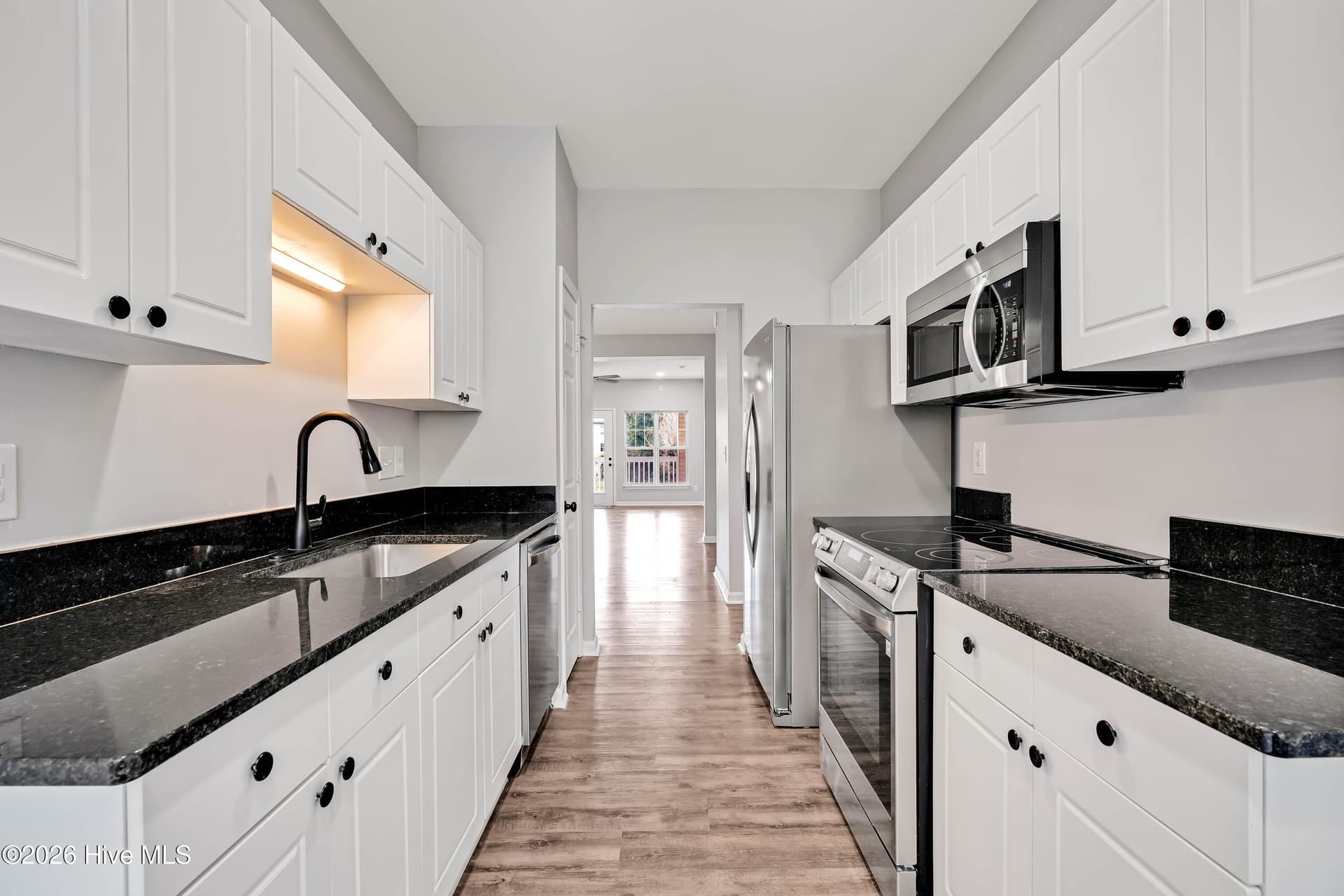 Condominium at 4519 Sagedale Drive Unit 203, Wilmington, NC 28405, photo 18 of 33
