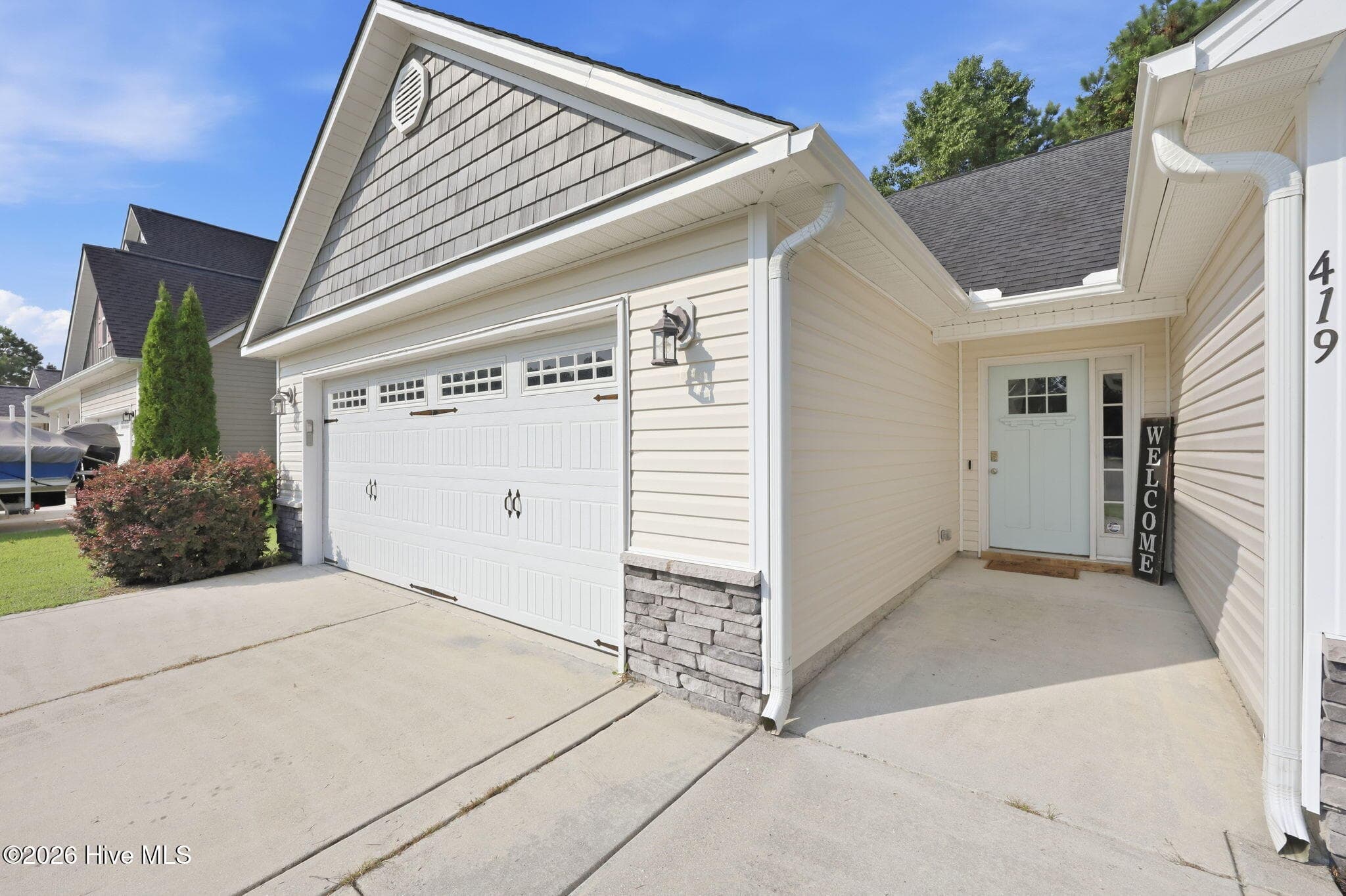 Single Family Residence at 419 Patriots Point Lane, Swansboro, NC 28584, photo 5 of 46