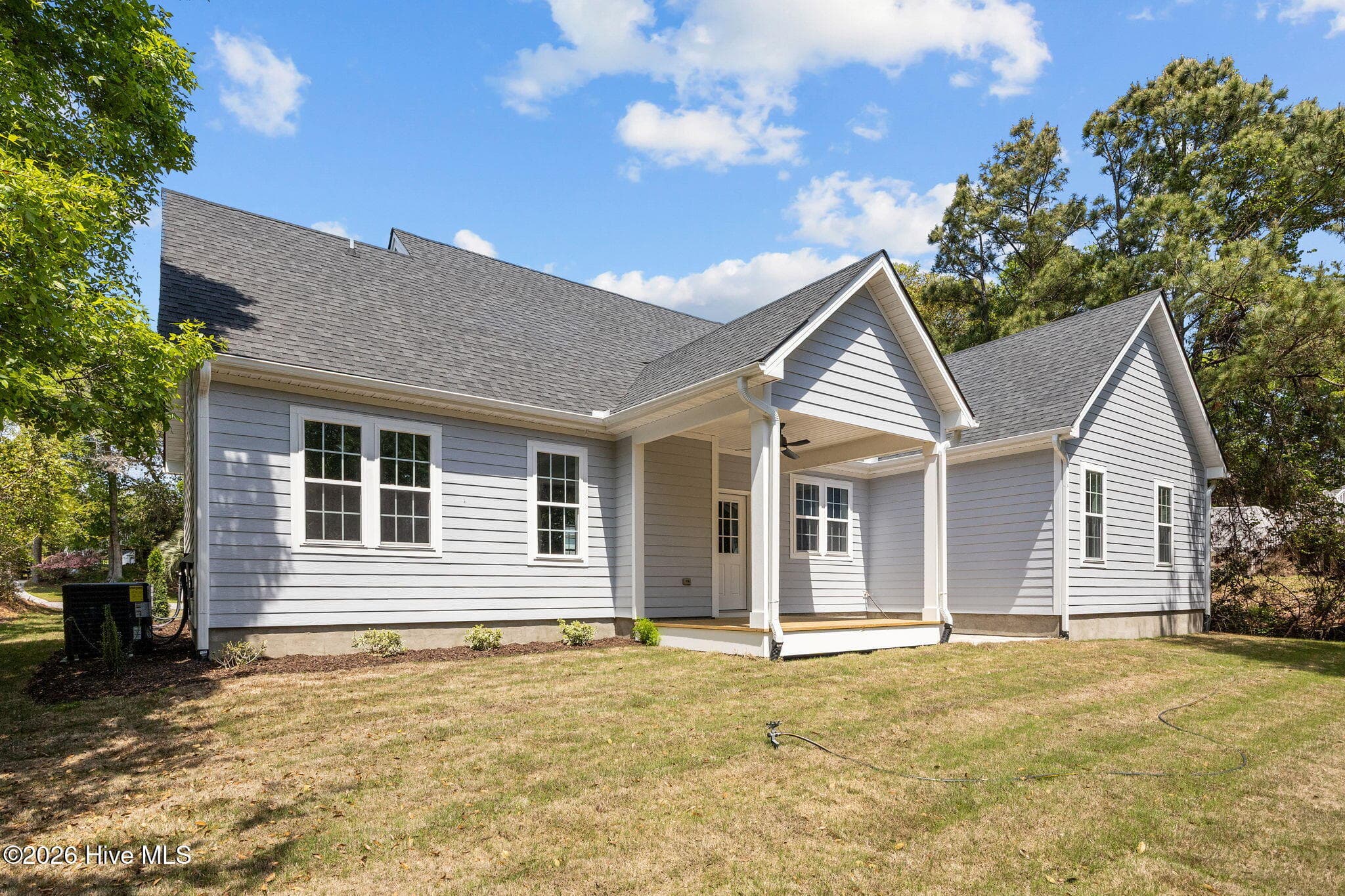 Single Family Residence at 7407 Archers Creek Court, Emerald Isle, NC 28594, Emerald Isle, photo 4 of 37