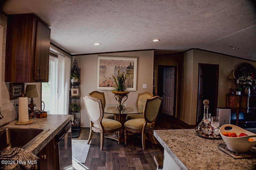 Manufactured Home at 1227 Mclean Road, Lumberton, NC 28358, Lumberton, photo 16 of 32