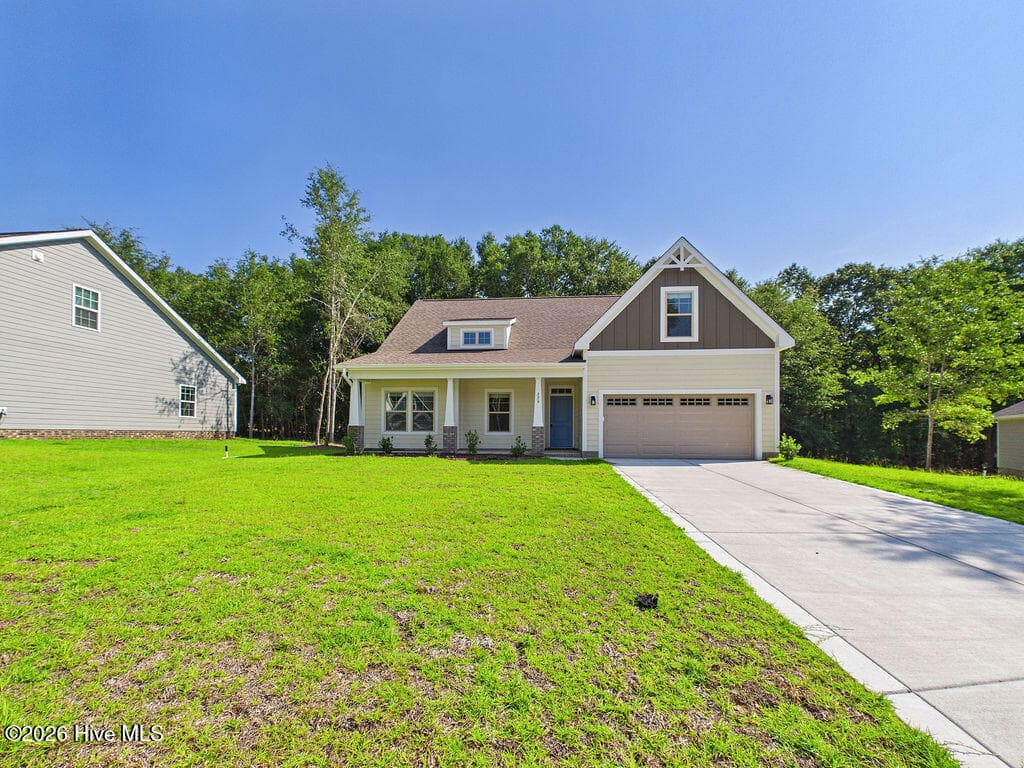 TELLURIDE LOT 06 - "Colston" - 229 Telluride Court, Aberdeen, NC 28315