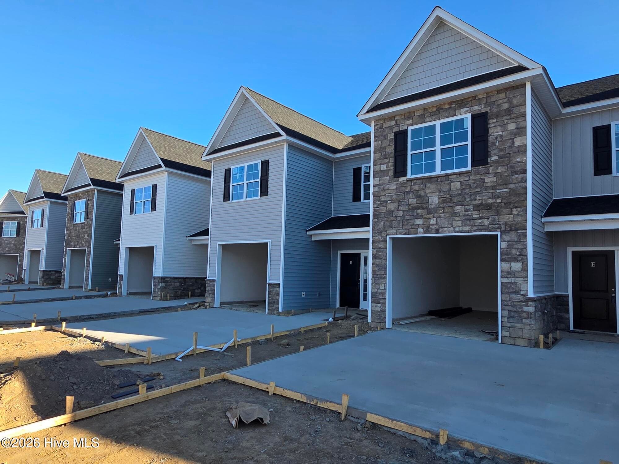 Townhouse at 1909 Newbury Way C, Greenville, NC 27834, photo 5 of 36