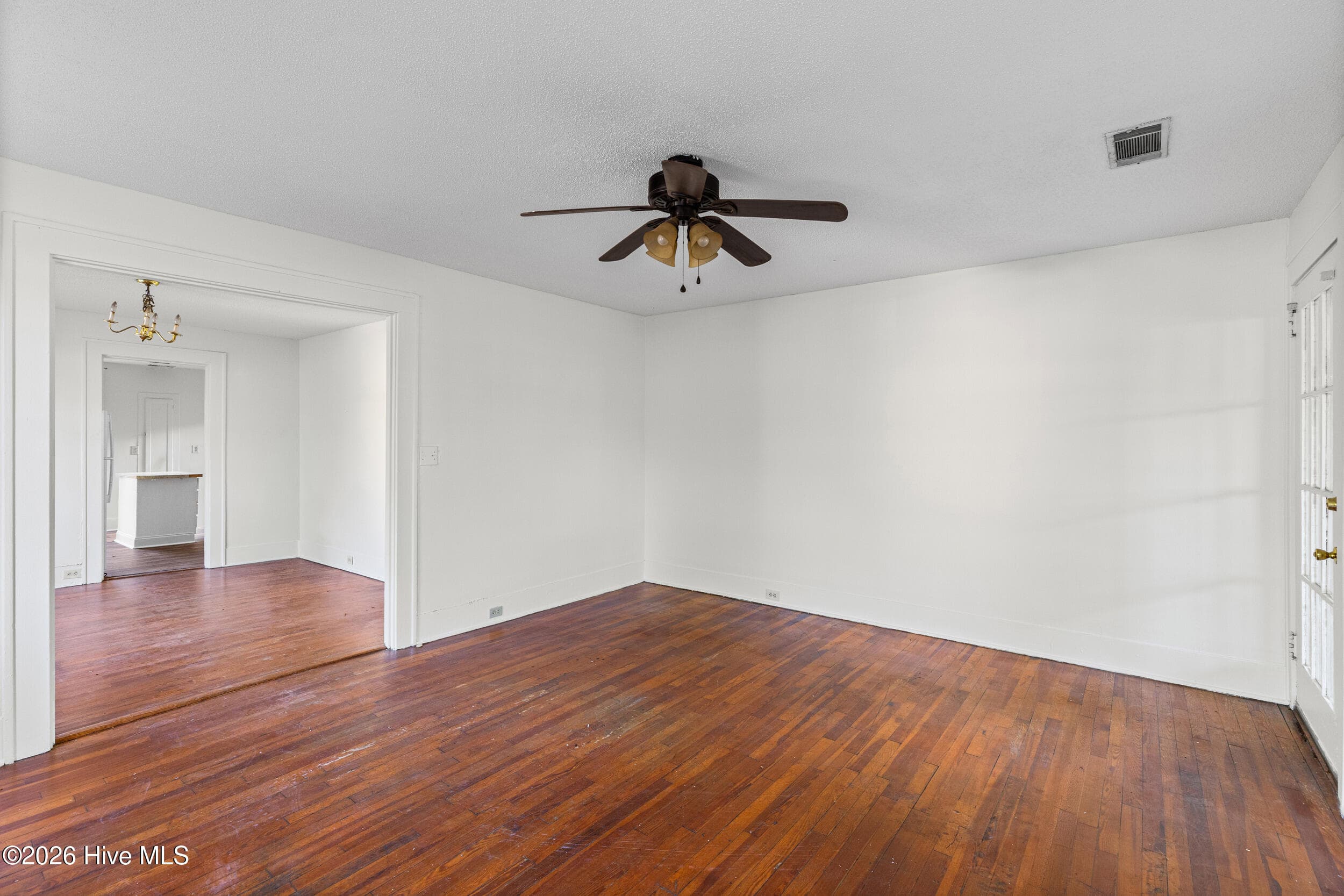 Single Family Residence at 2517 Wrightsboro Road, Augusta, GA 30904, photo 9 of 62