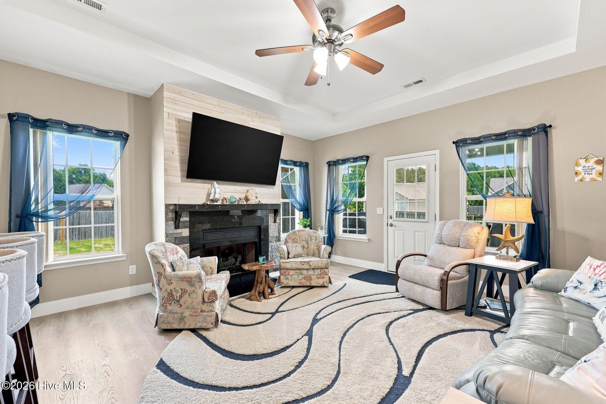 Single Family Residence at 504 Casting Net Way, Swansboro, NC 28584, photo 11 of 48
