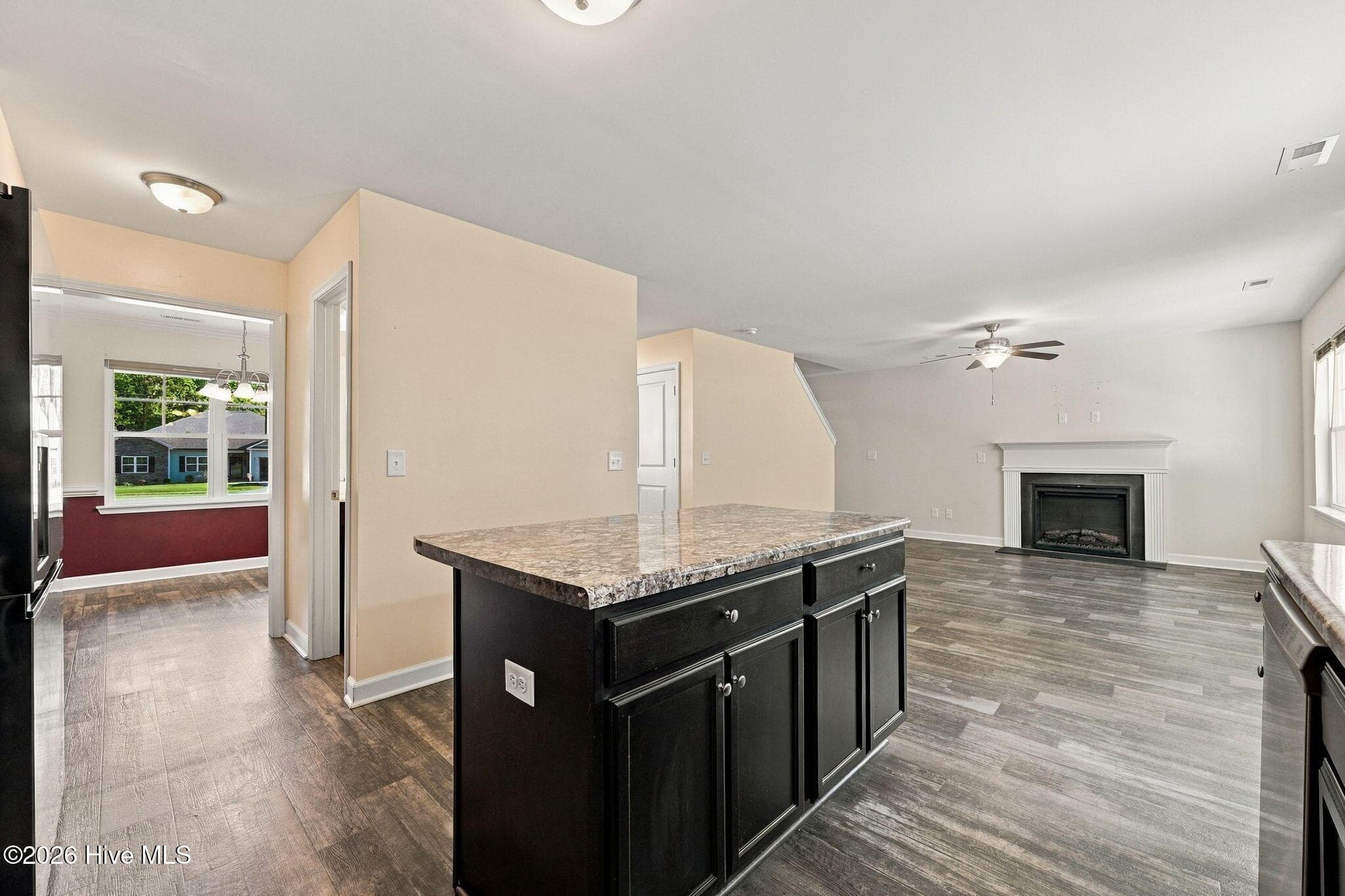 Single Family Residence at 337 James Hedrick Court, Jacksonville, NC 28540, photo 19 of 61