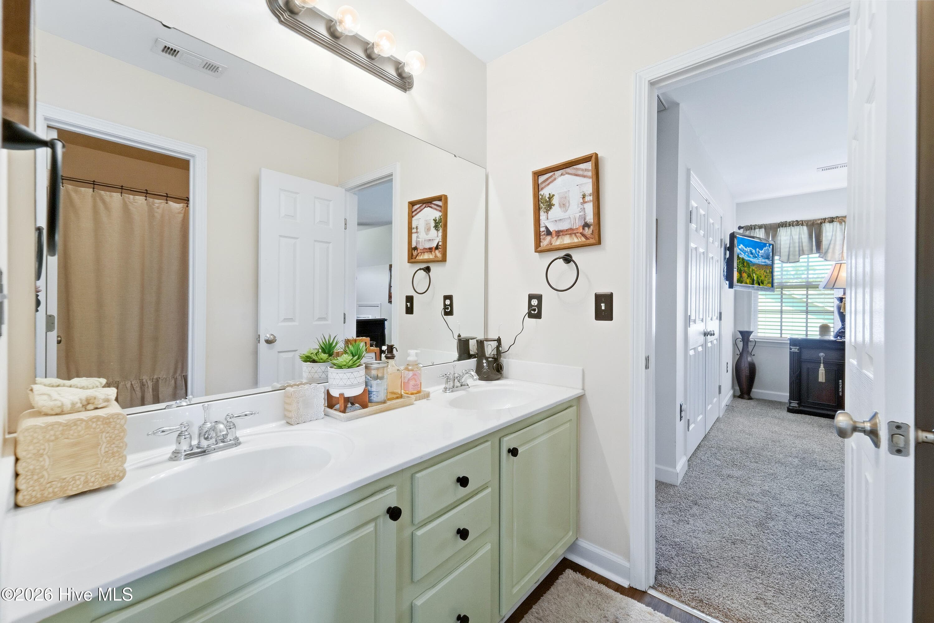 Single Family Residence at 109 Spring Leaf Lane, Jacksonville, NC 28540, photo 50 of 78