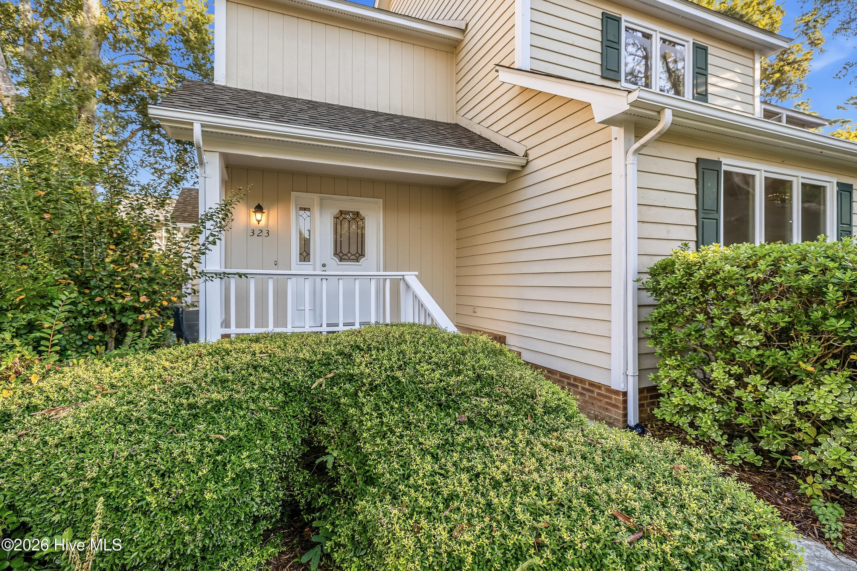 Townhouse at 323 Wimbledon Court, Wilmington, NC 28412, Wilmington, photo 2 of 41