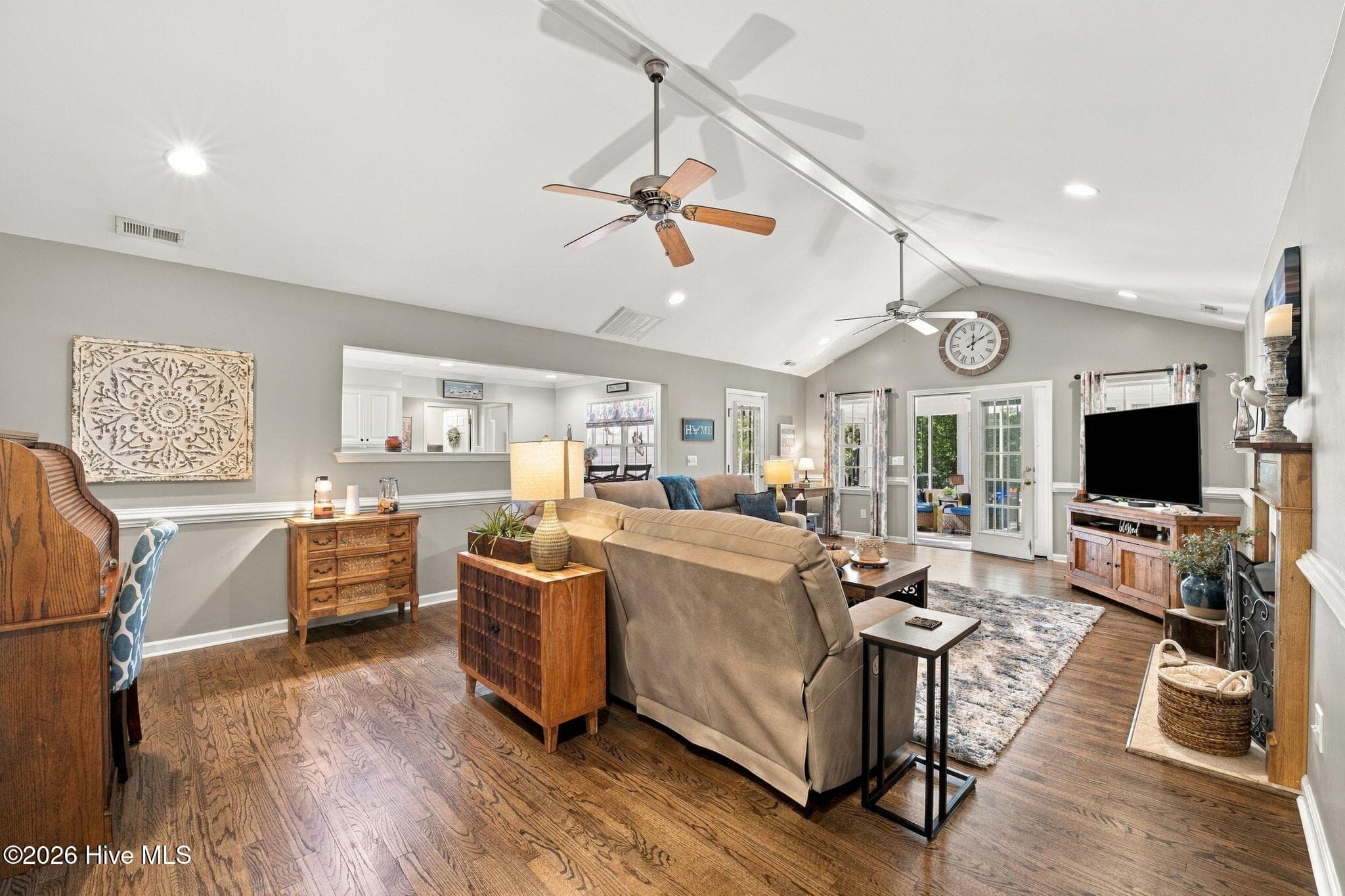 Single Family Residence at 100 Fern Court, New Bern, NC 28562, photo 12 of 53