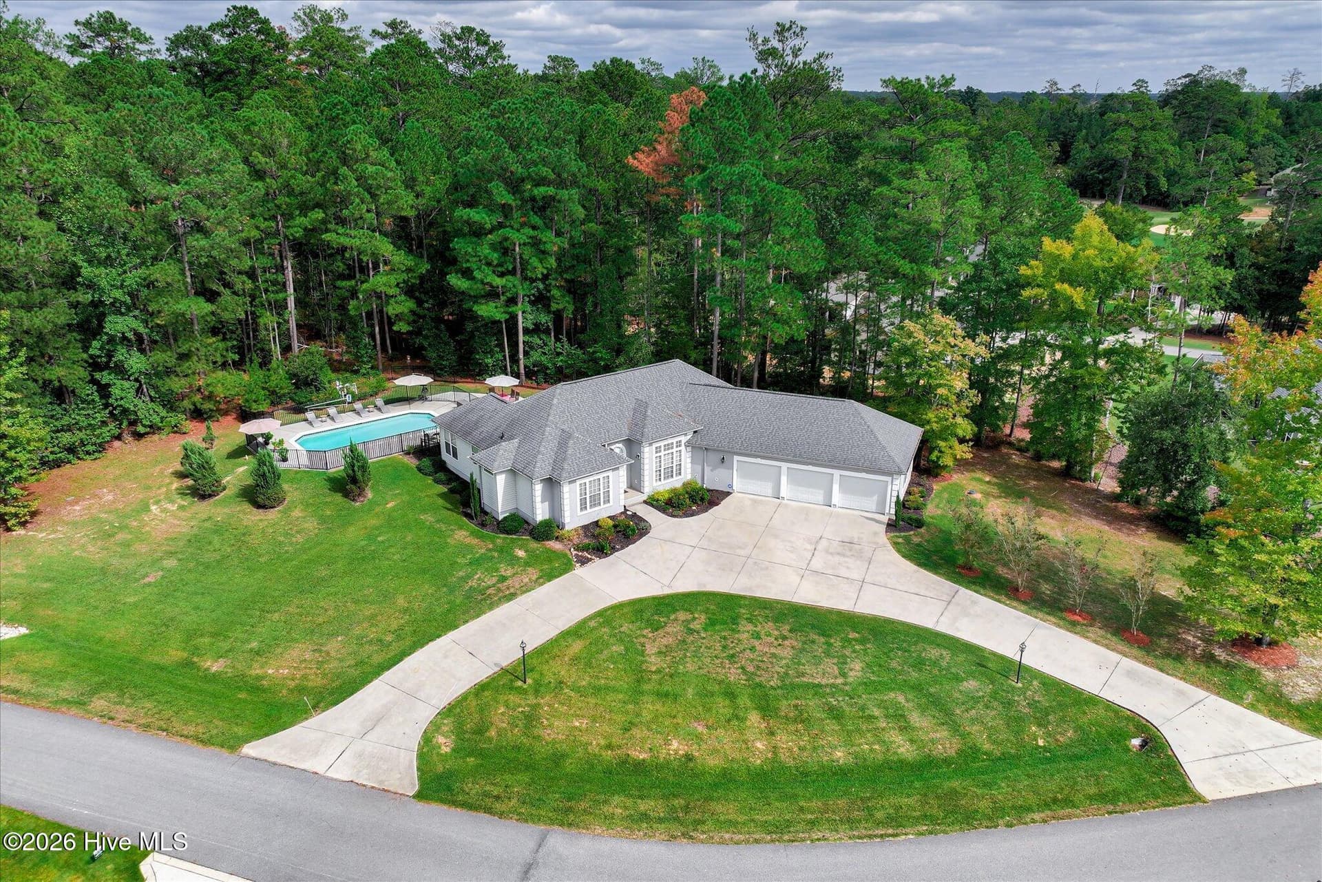 Single Family Residence at 116 Laurens Drive, McCormick, SC 29835, photo 4 of 66