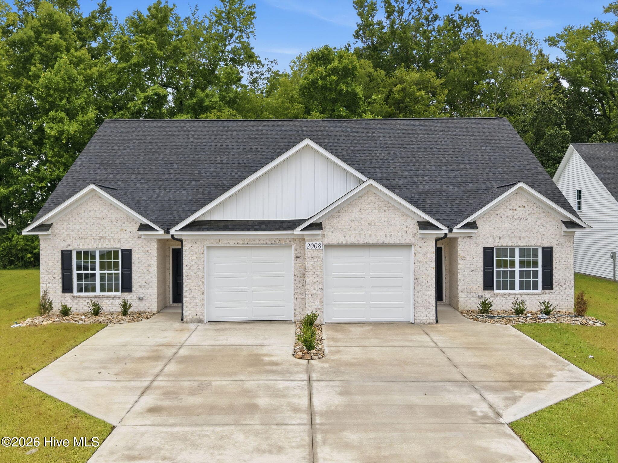 Townhouse at 2008 Dartford Drive B, Greenville, NC 27834, photo 6 of 61