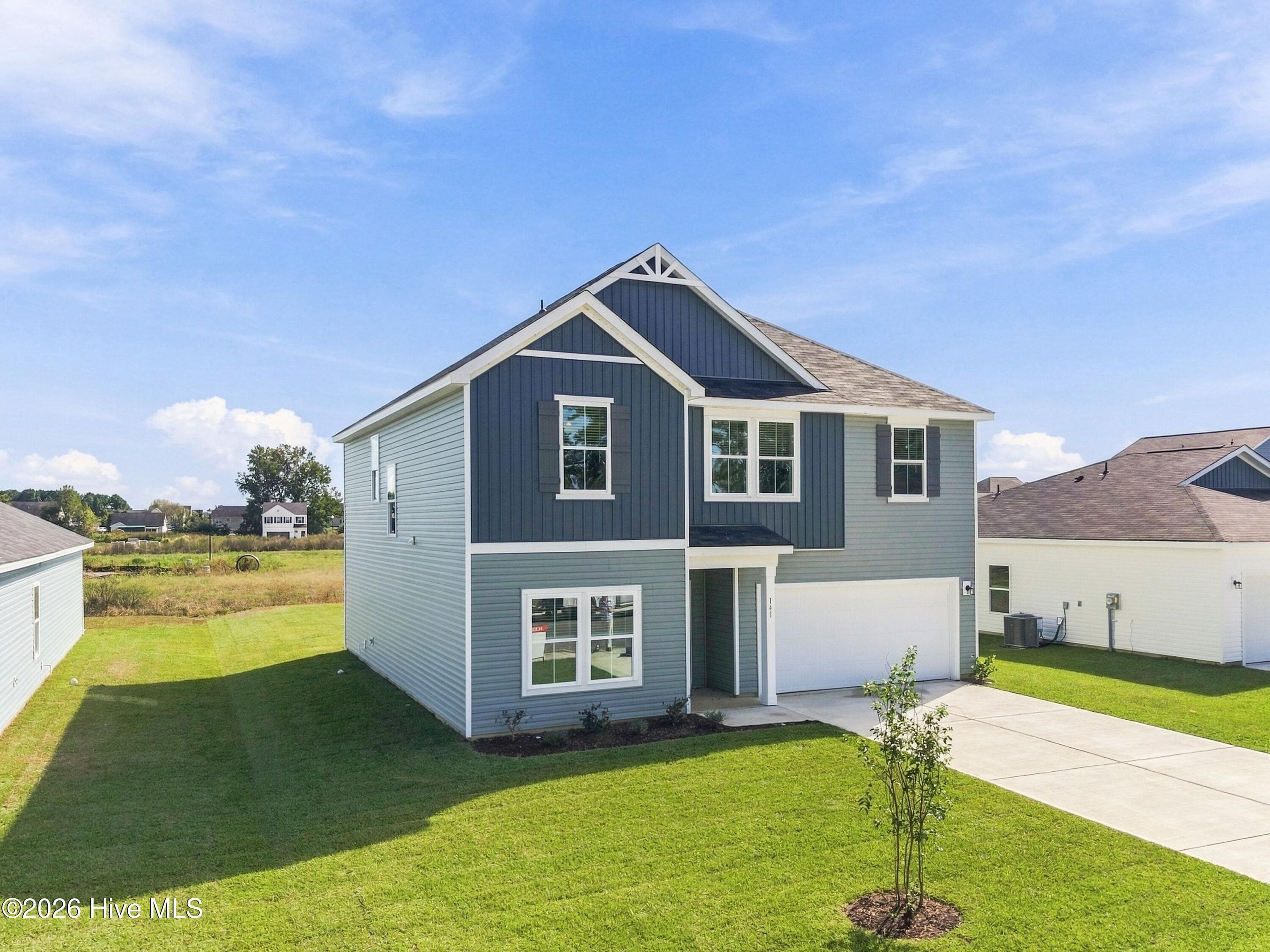 Single Family Residence at 141 N Squires Run Lane, Richlands, NC 28574, photo 4 of 105