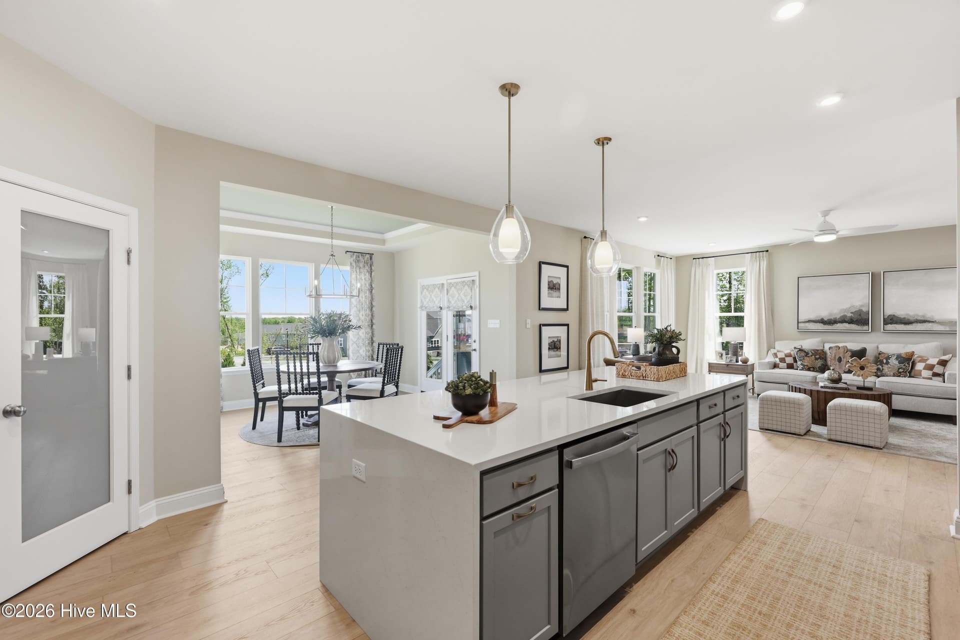 Single Family Residence at 1048 Fawn Valley Way, Wilmington, NC 28409, photo 8 of 36