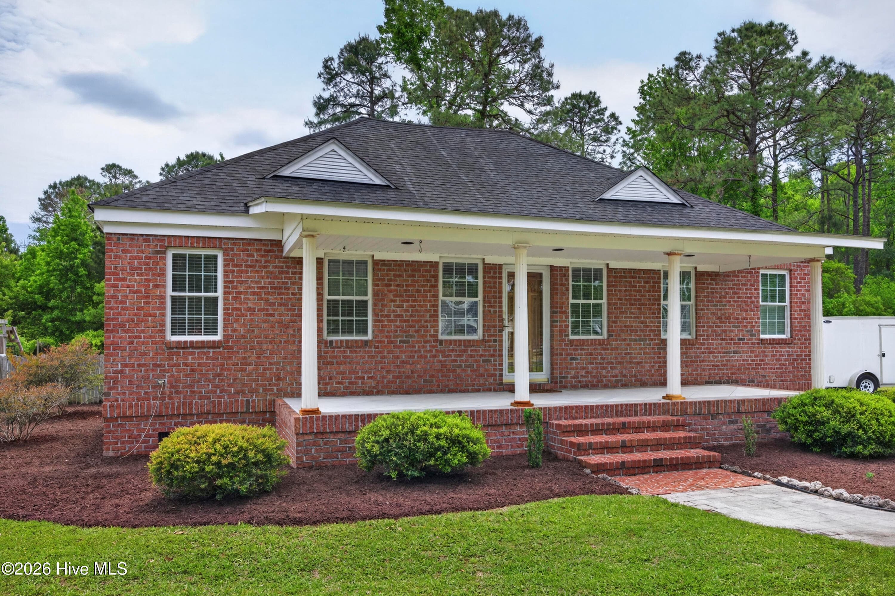 Single Family Residence at 575 Island Creek Road, Rocky Point, NC 28457, photo 7 of 53