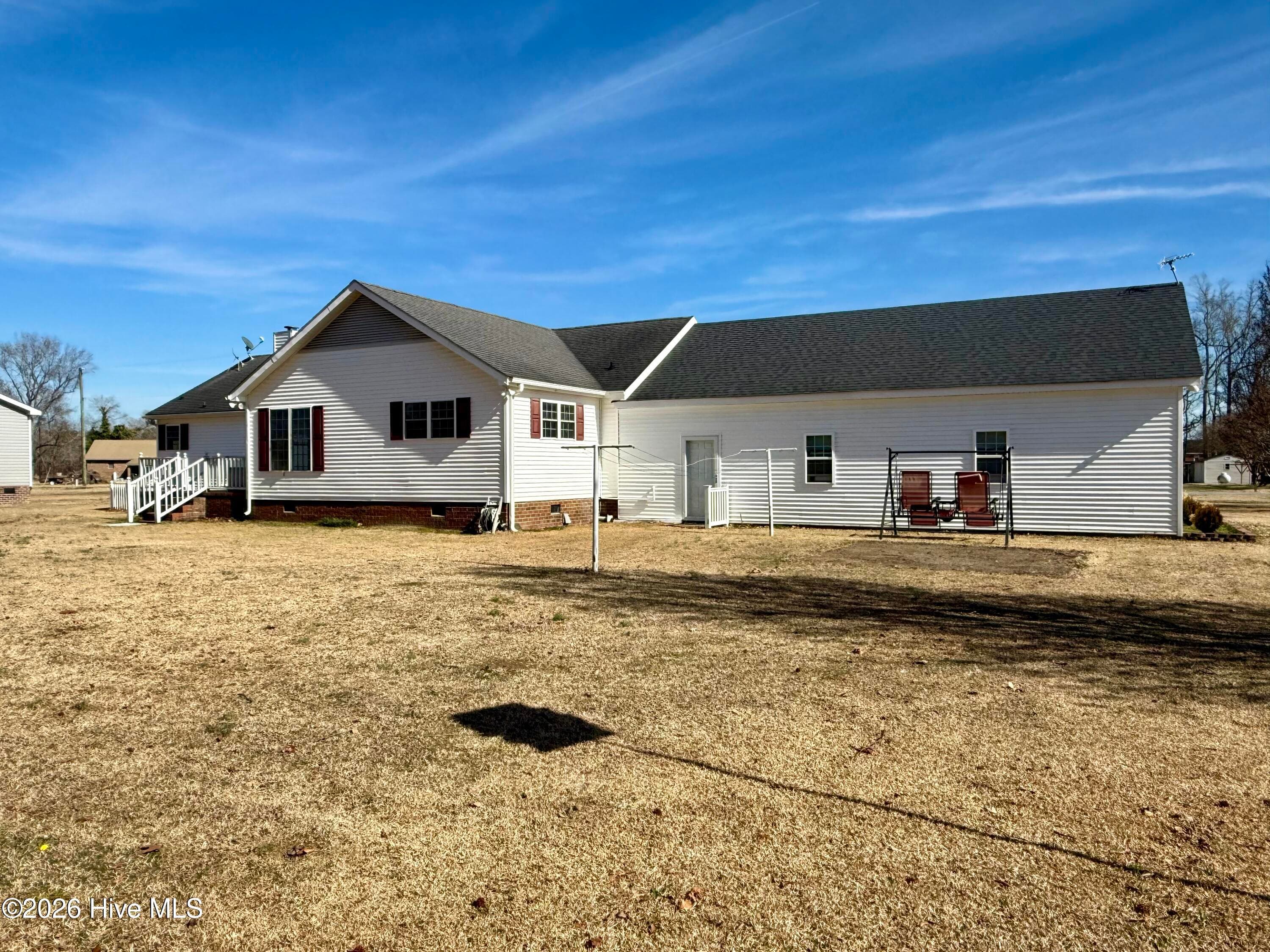Manufactured Home at 1045 Mascot Lane, Williamston, NC 27892, Williamston, photo 10 of 64