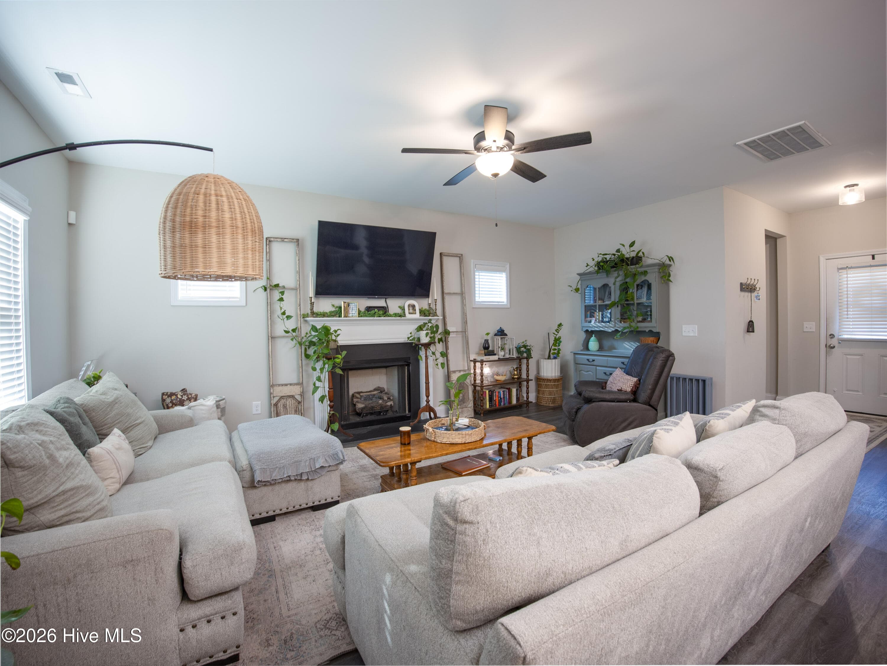 Single Family Residence at 101 Pine Needle Drive, Salemburg, NC 28385, photo 11 of 38
