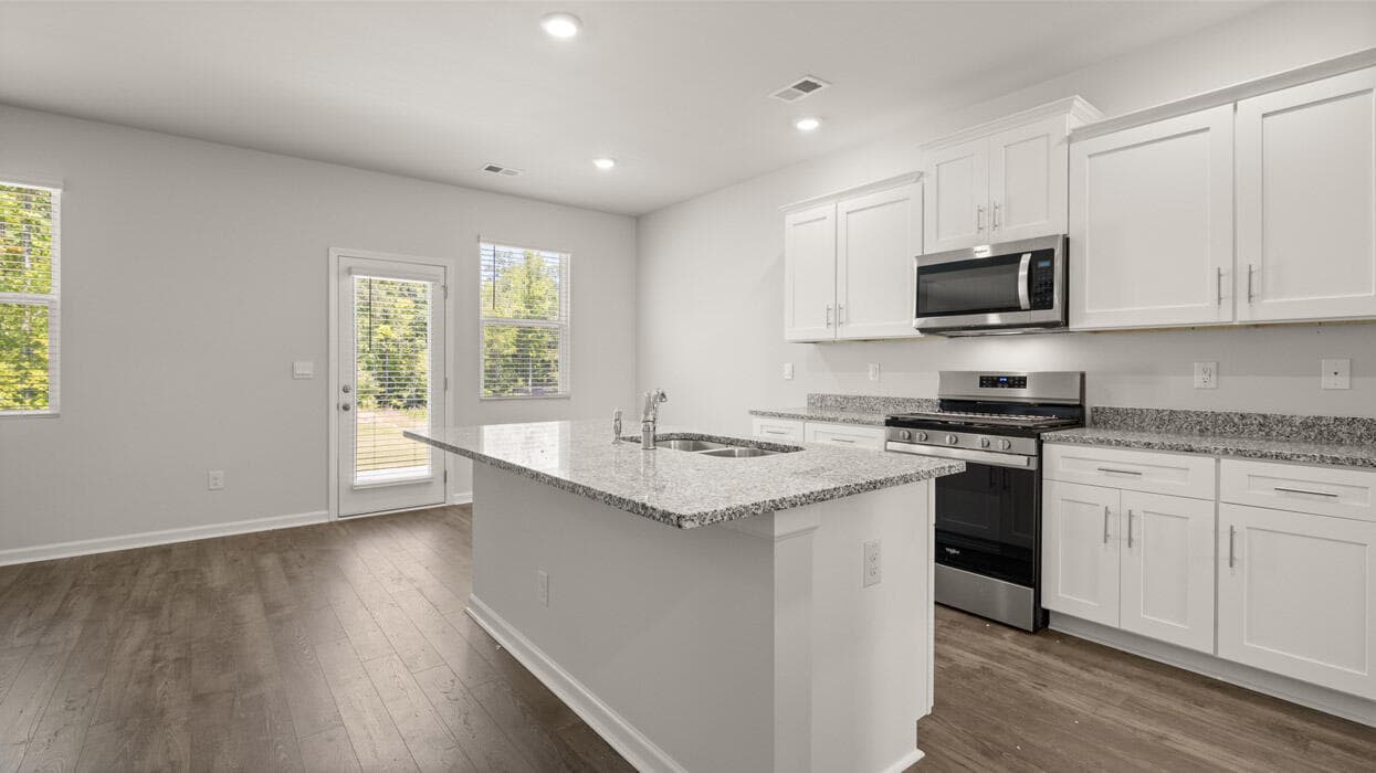 Single Family Residence at 2047 Signal Hill Court, Augusta, GA 30906, photo 7 of 40