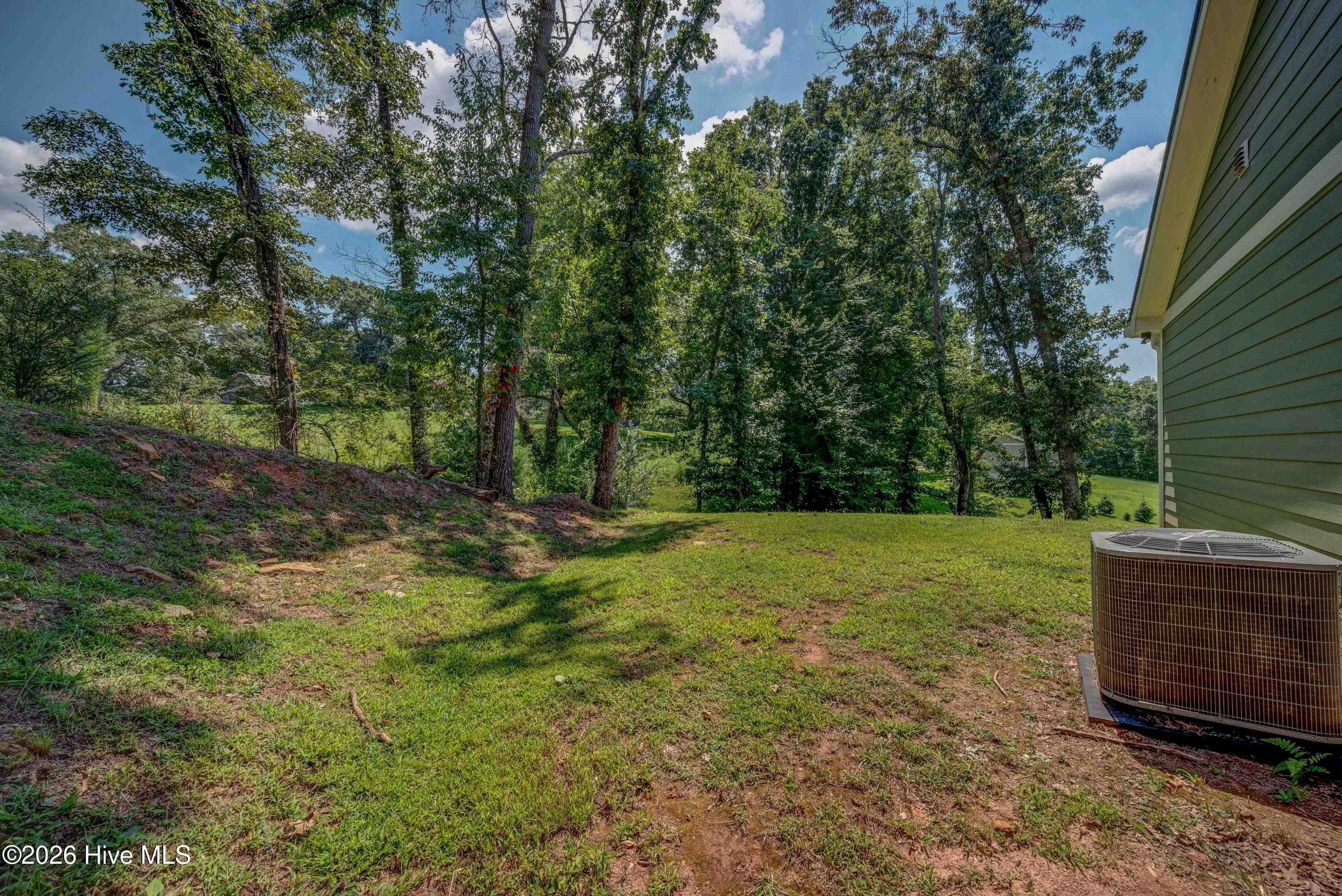 Single Family Residence at 90 Paisley Pass, Hayesville, NC 28904, Hayesville, photo 27 of 38