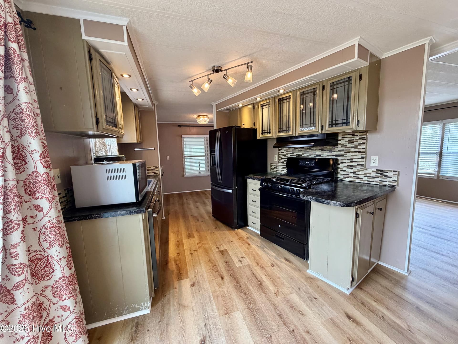 Manufactured Home at 4701 Lake Front Drive, Martinez, GA 30907, photo 7 of 23