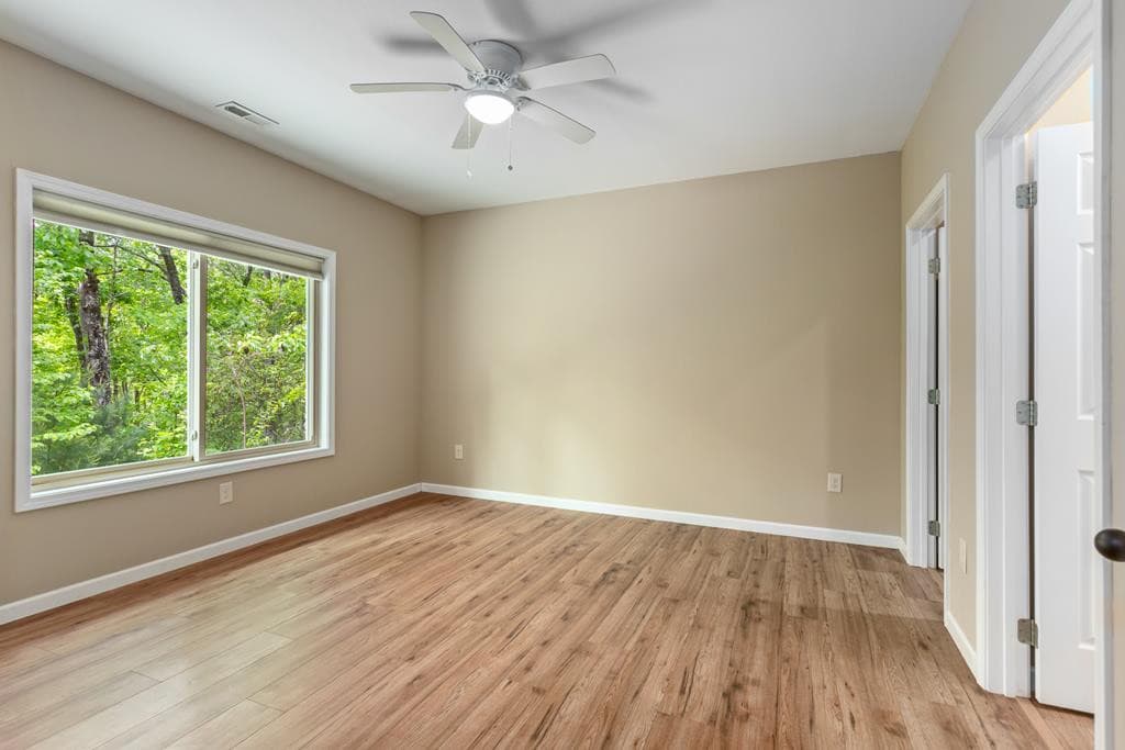 Single Family Residence at 285 Peachtree Mtn Est Road, Murphy, NC 28906, photo 54 of 82
