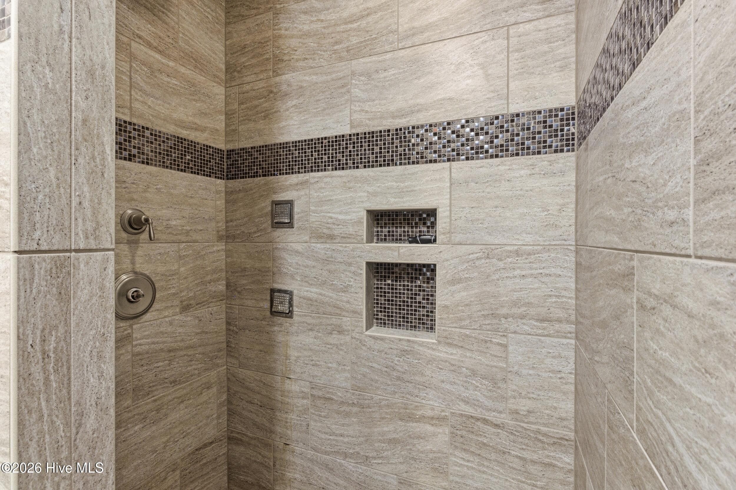 Owners Bathroom - 516 Long Point Road, Chocowinity, NC 27817