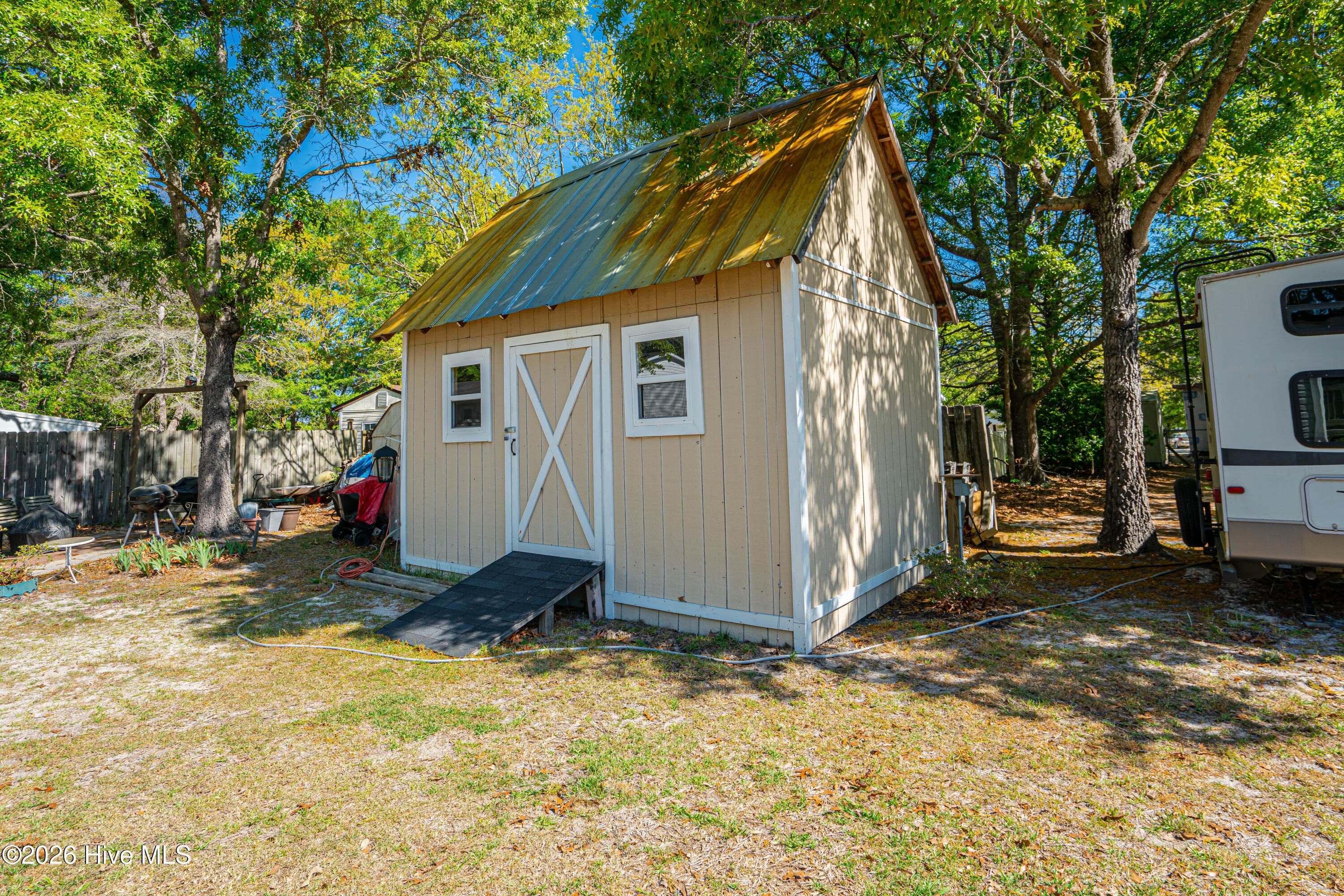 Manufactured Home at 5092 Lakewood Drive SW, Shallotte, NC 28470, photo 4 of 35