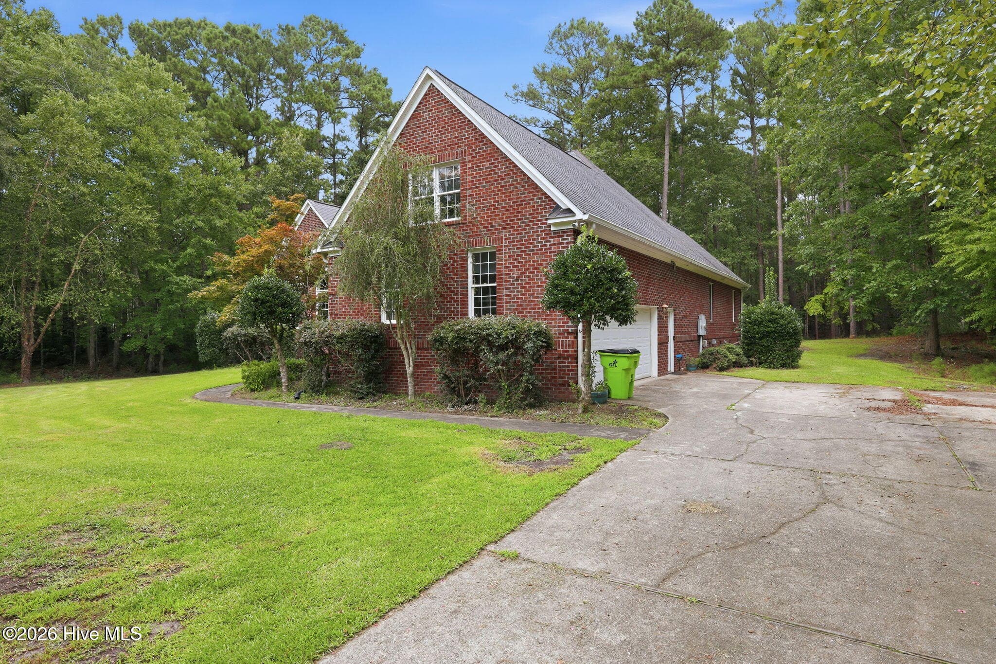 Side view of home - 407 Rustic Court, Pollocksville, NC 28573