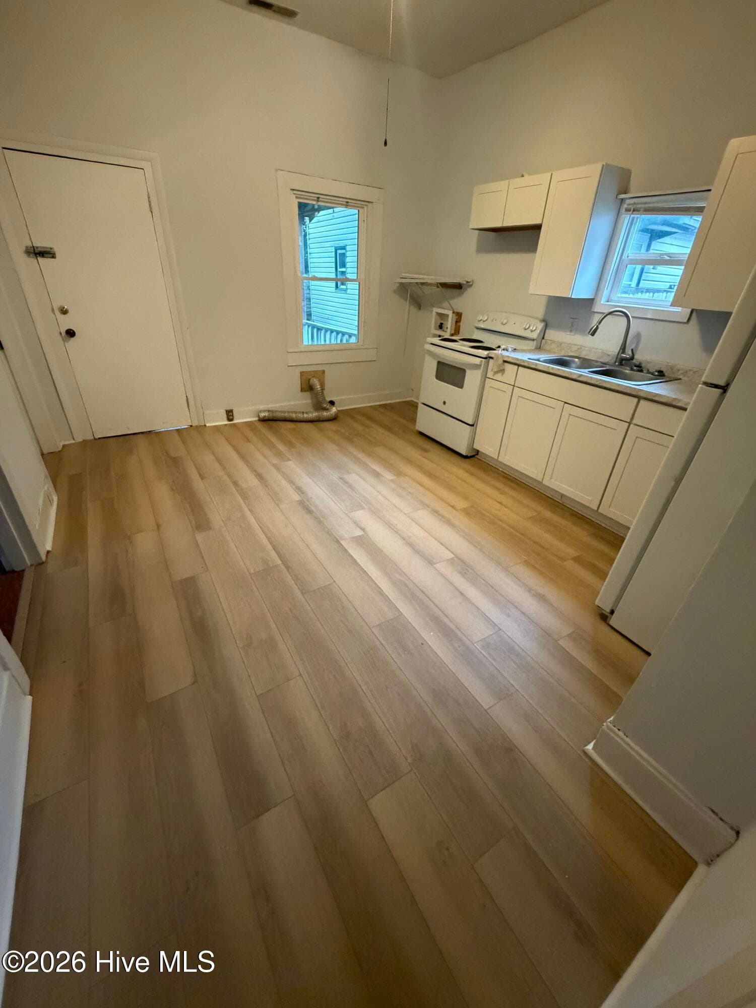 Single Family Residence at 317 Queen Street, Wilmington, NC 28401, photo 14 of 14