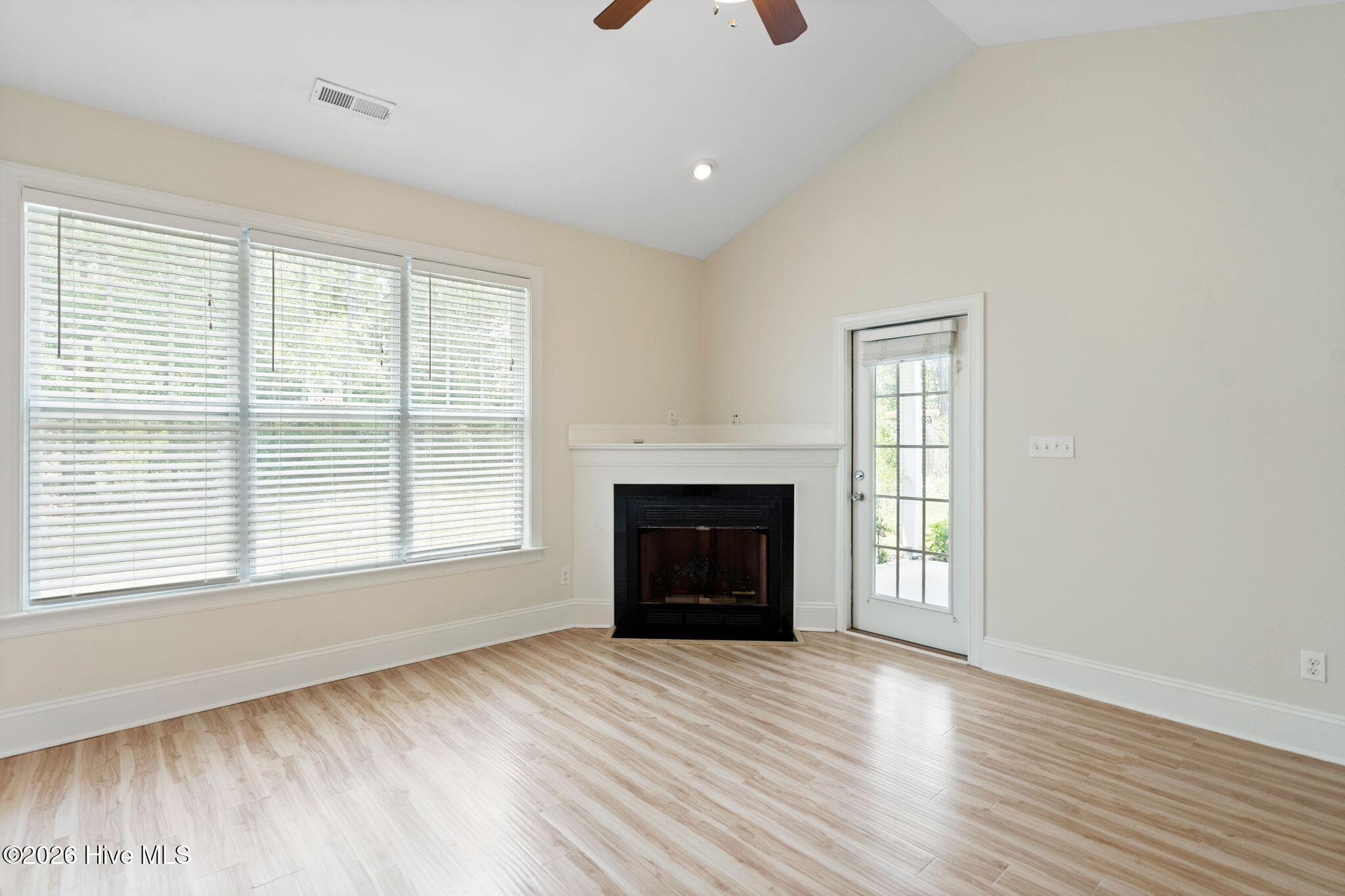 Single Family Residence at 106 Cinema Court, Hampstead, NC 28443, photo 18 of 60