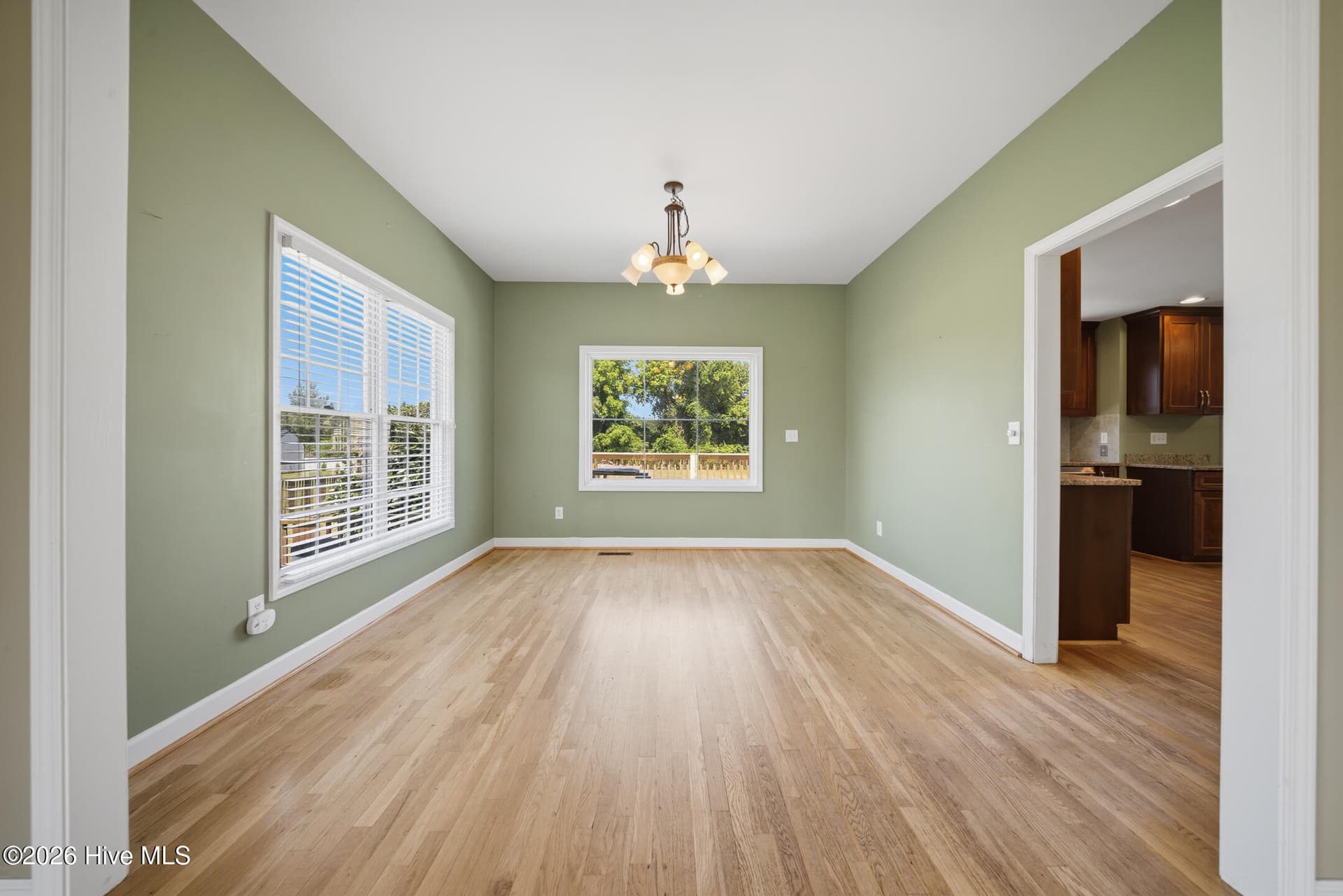 Single Family Residence at 117 Middle Point Road, Hampstead, NC 28443, photo 18 of 86