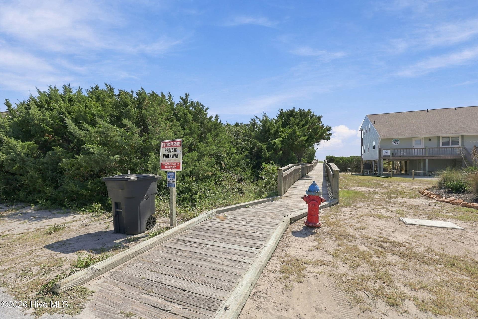 Single Family Residence at 118 Periwinkle Drive, Emerald Isle, NC 28594, photo 38 of 39