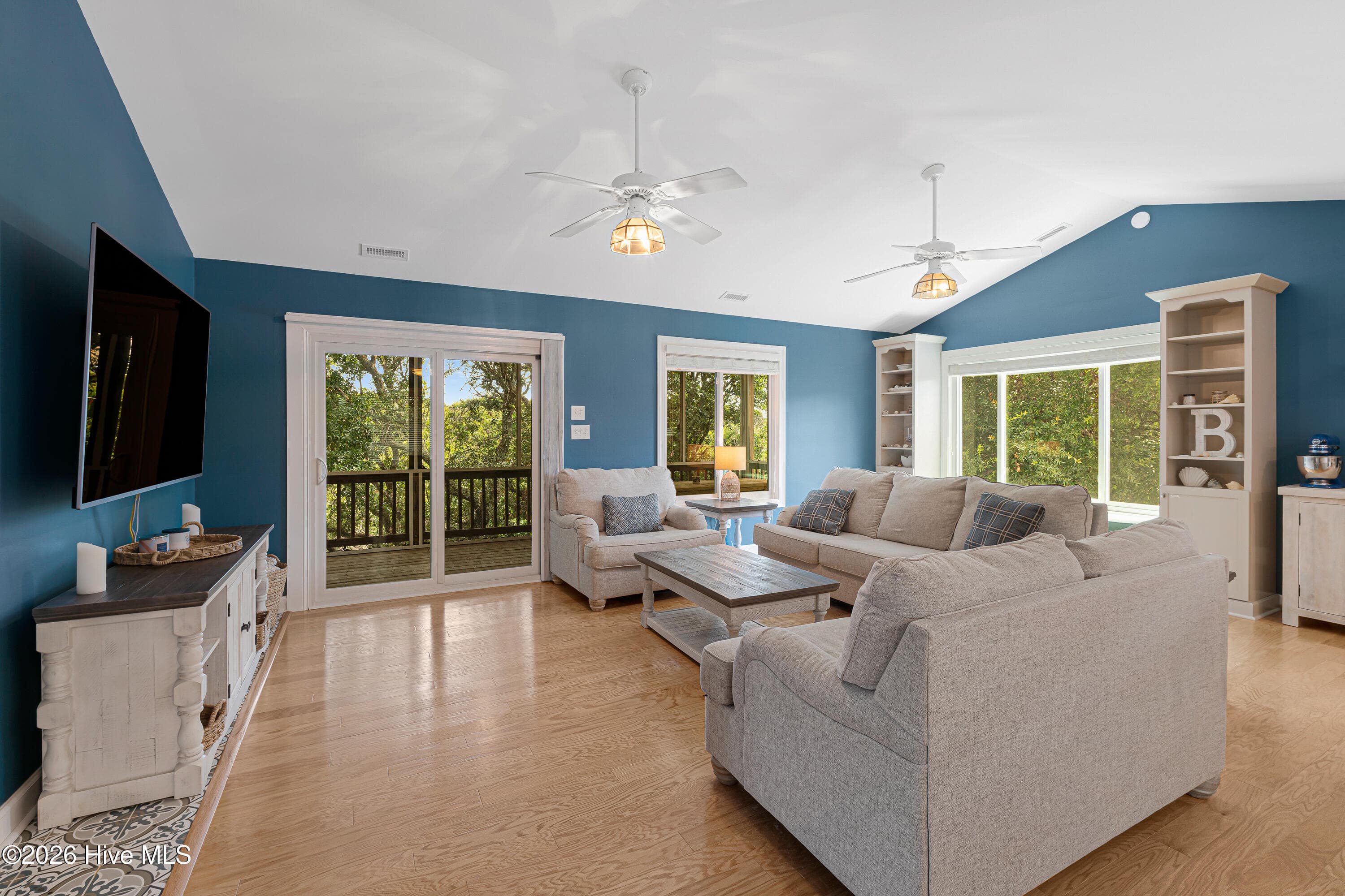 Single Family Residence at 102 Sandpiper Lane, Indian Beach, NC 28512, photo 3 of 64