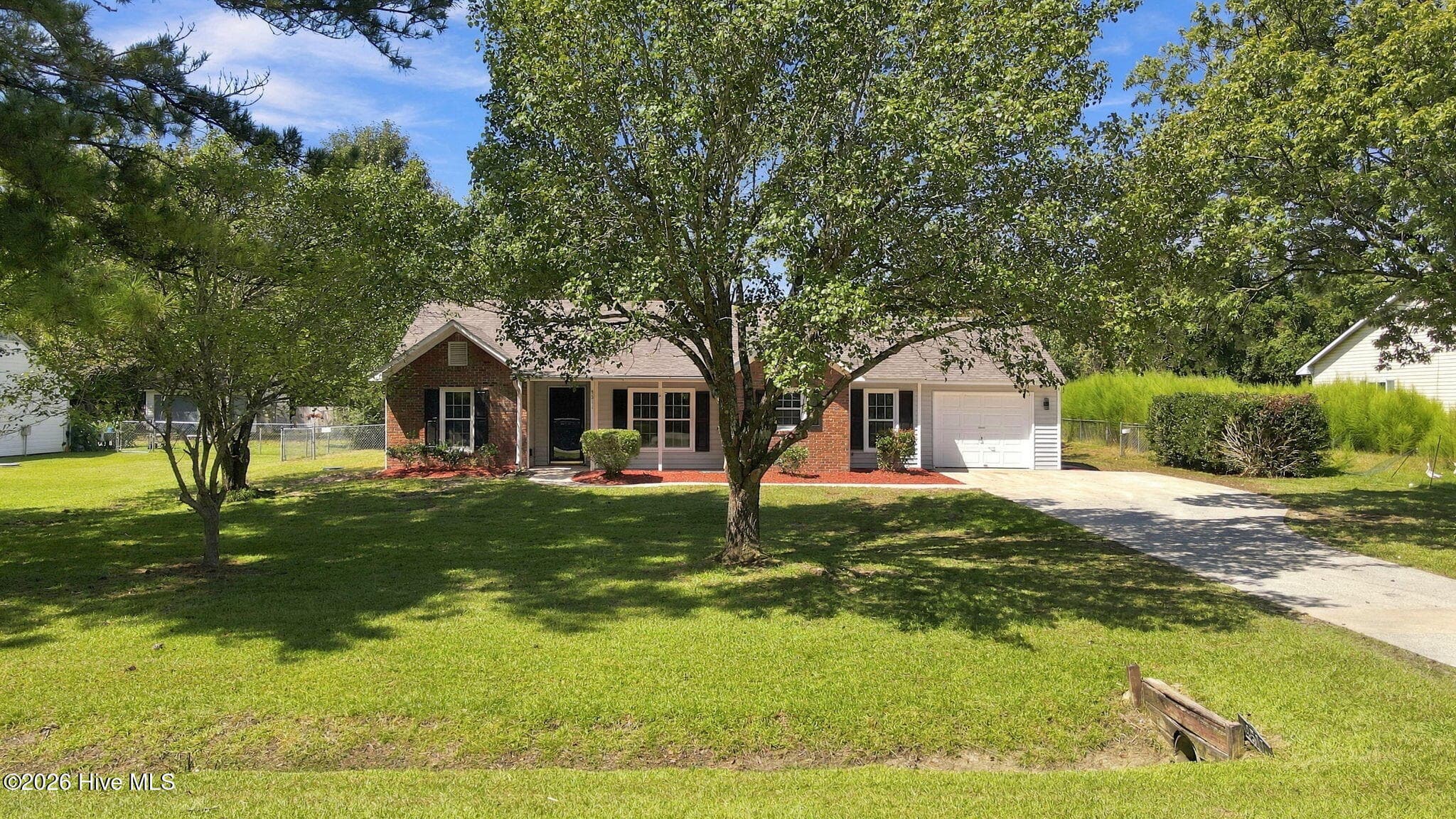 Single Family Residence at 4511 Rivershore Drive, New Bern, NC 28560, photo 6 of 52