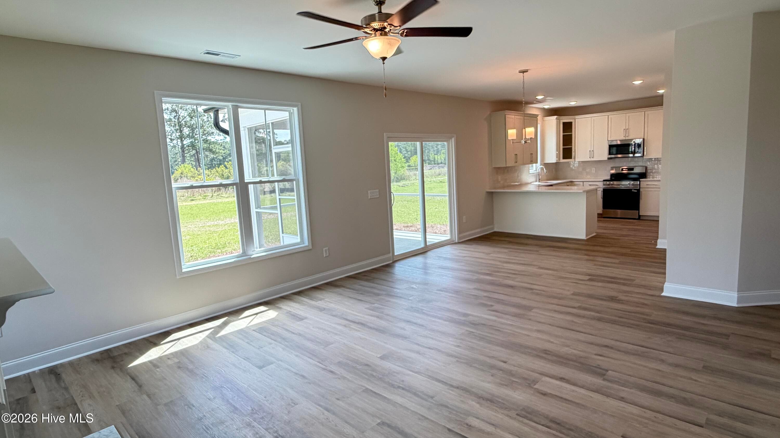 Single Family Residence at 511 Country Club Villa Drive, Shallotte, NC 28470, photo 31 of 76