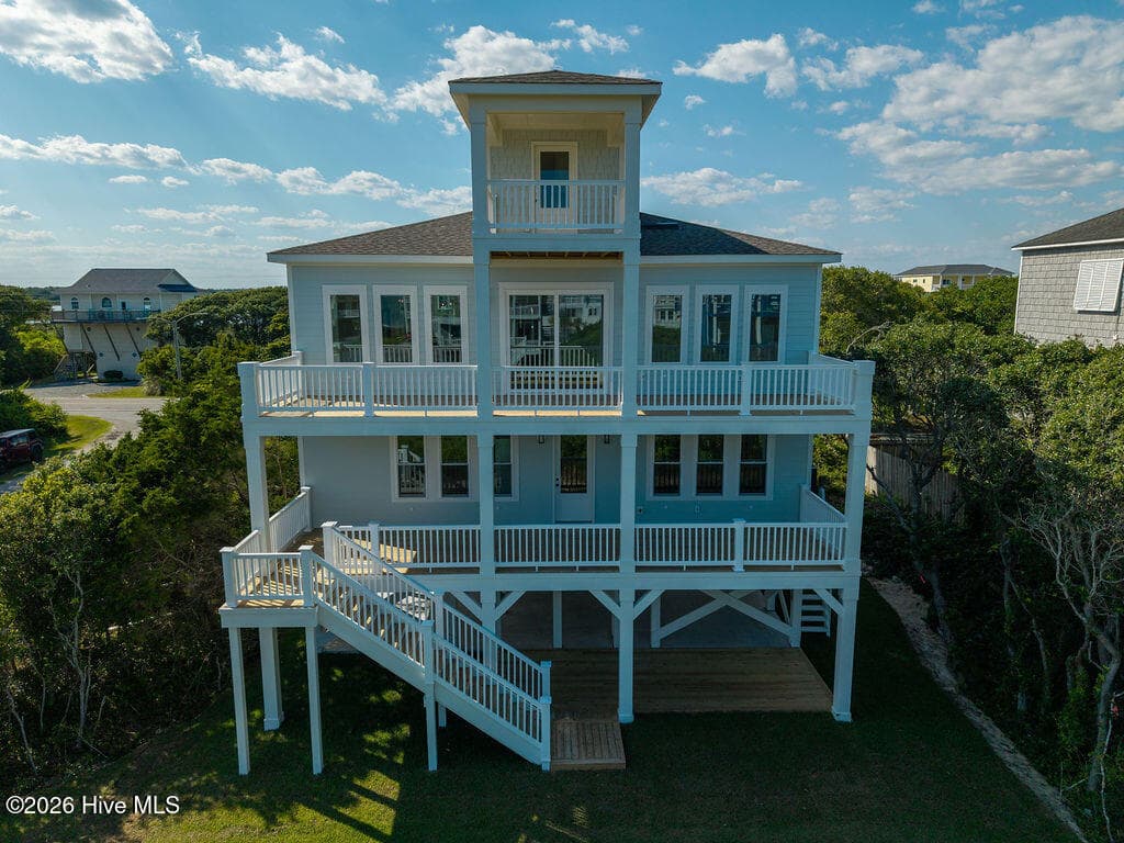 Single Family Residence at 1 Bottlenose Boulevard, North Topsail Beach, NC 28460, photo 2 of 5