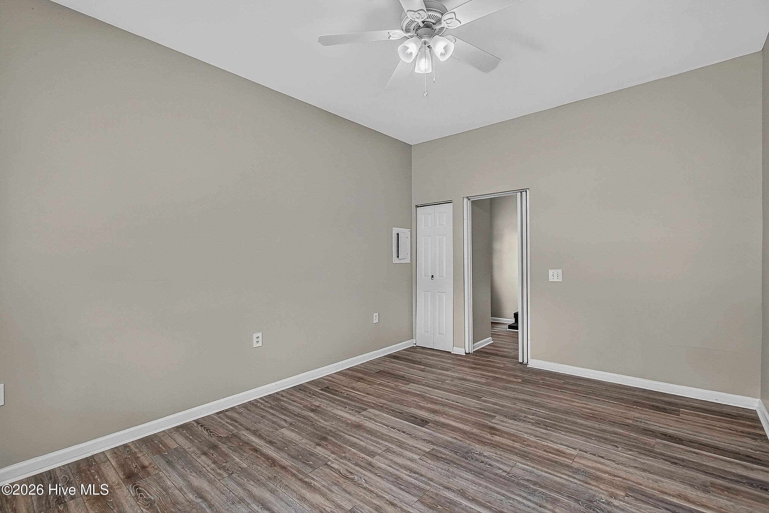 Single Family Residence at 125 Linda Loop, Jacksonville, NC 28546, photo 14 of 34